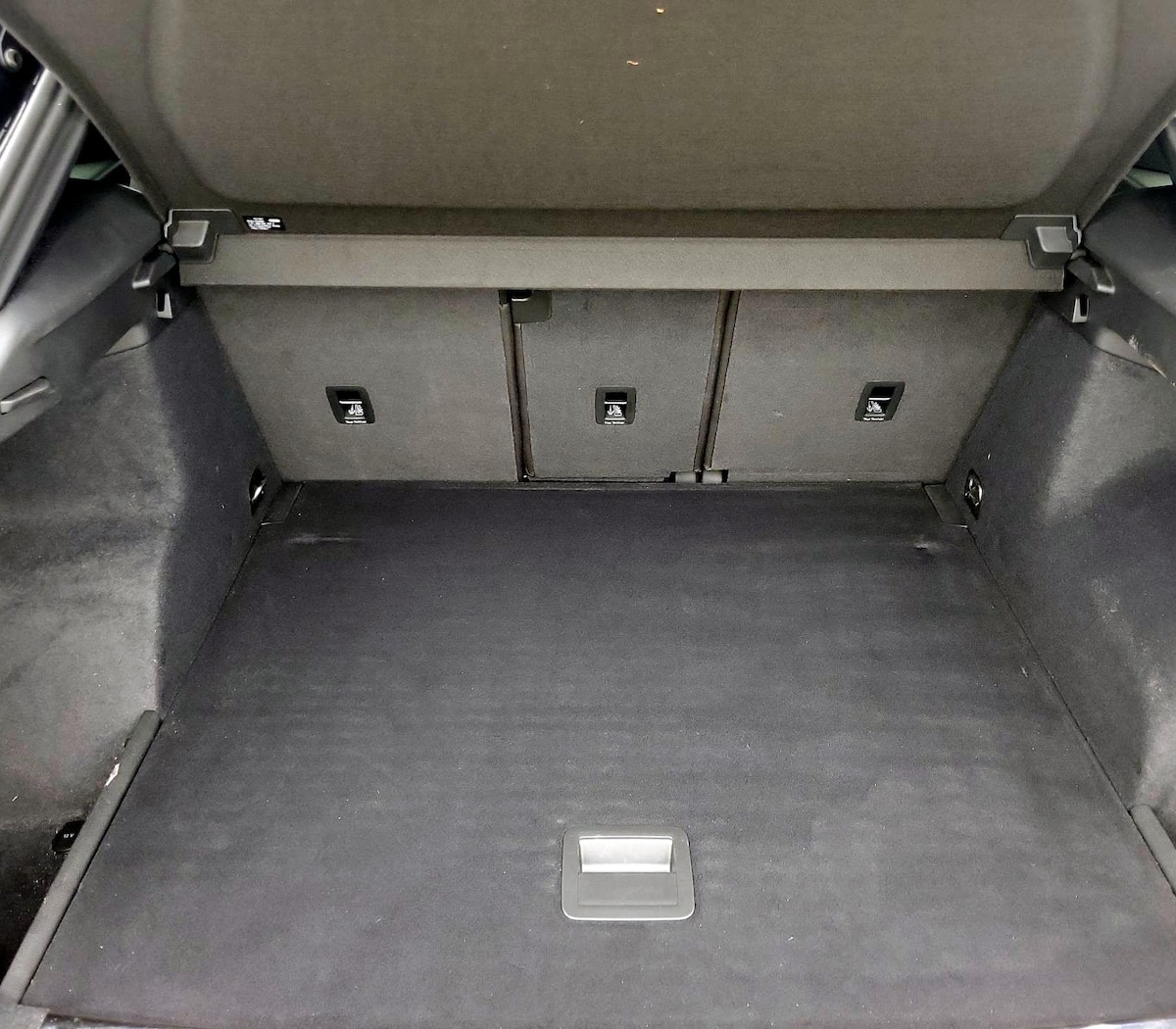 Trunk/Cargo (Seats Up)