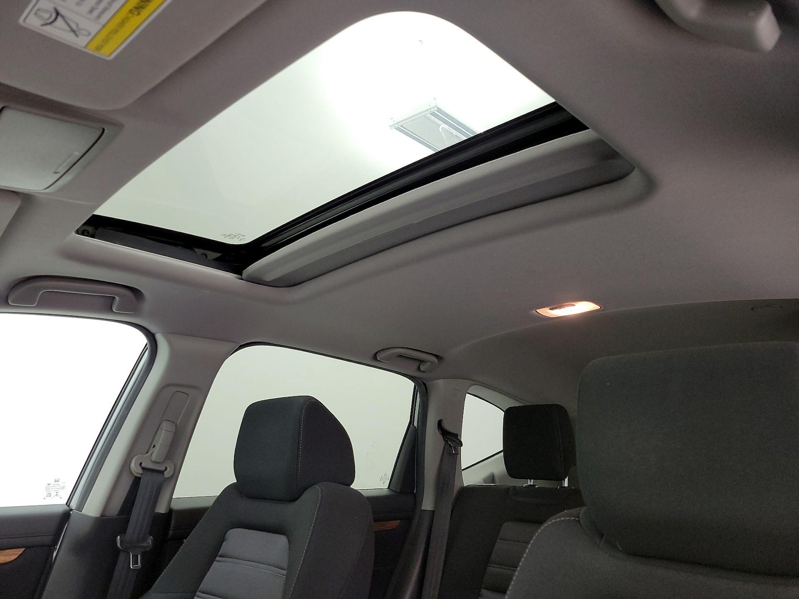 Sunroof(s) & Overhead Airbags