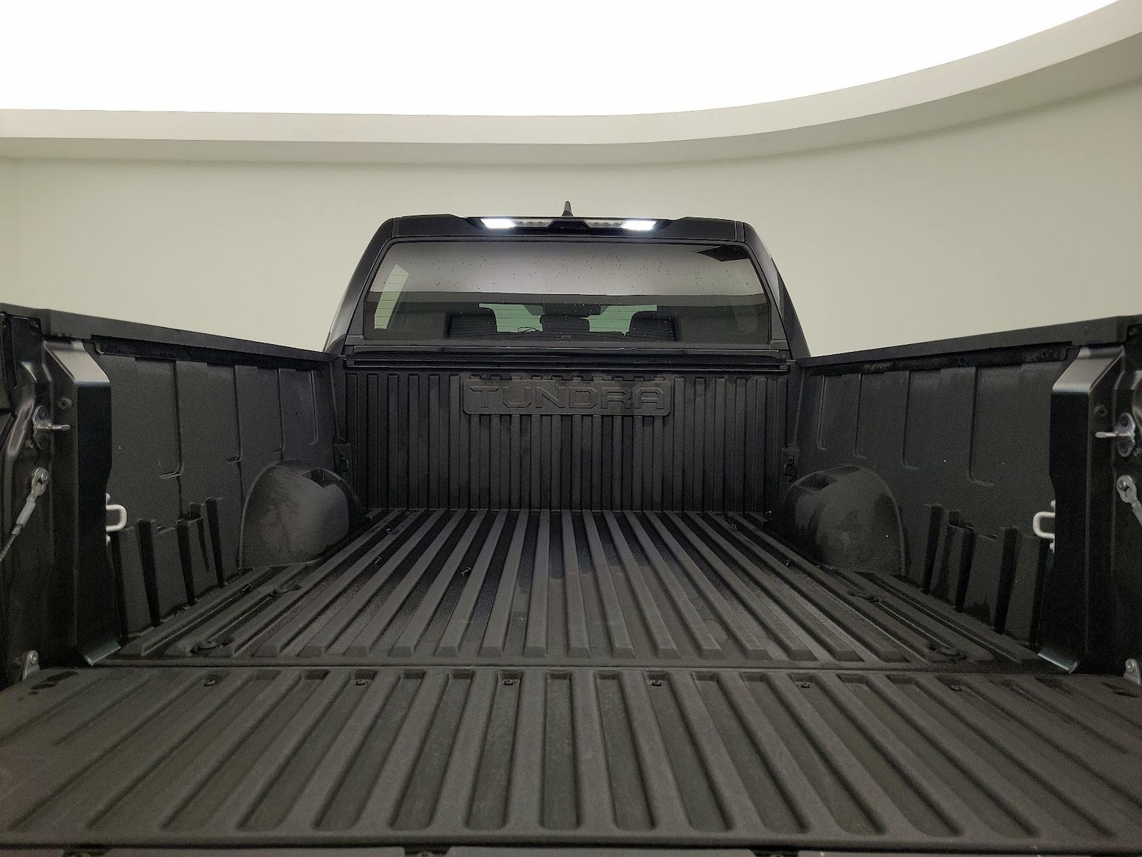 2025 Toyota Tundra SR5 - Photo 20