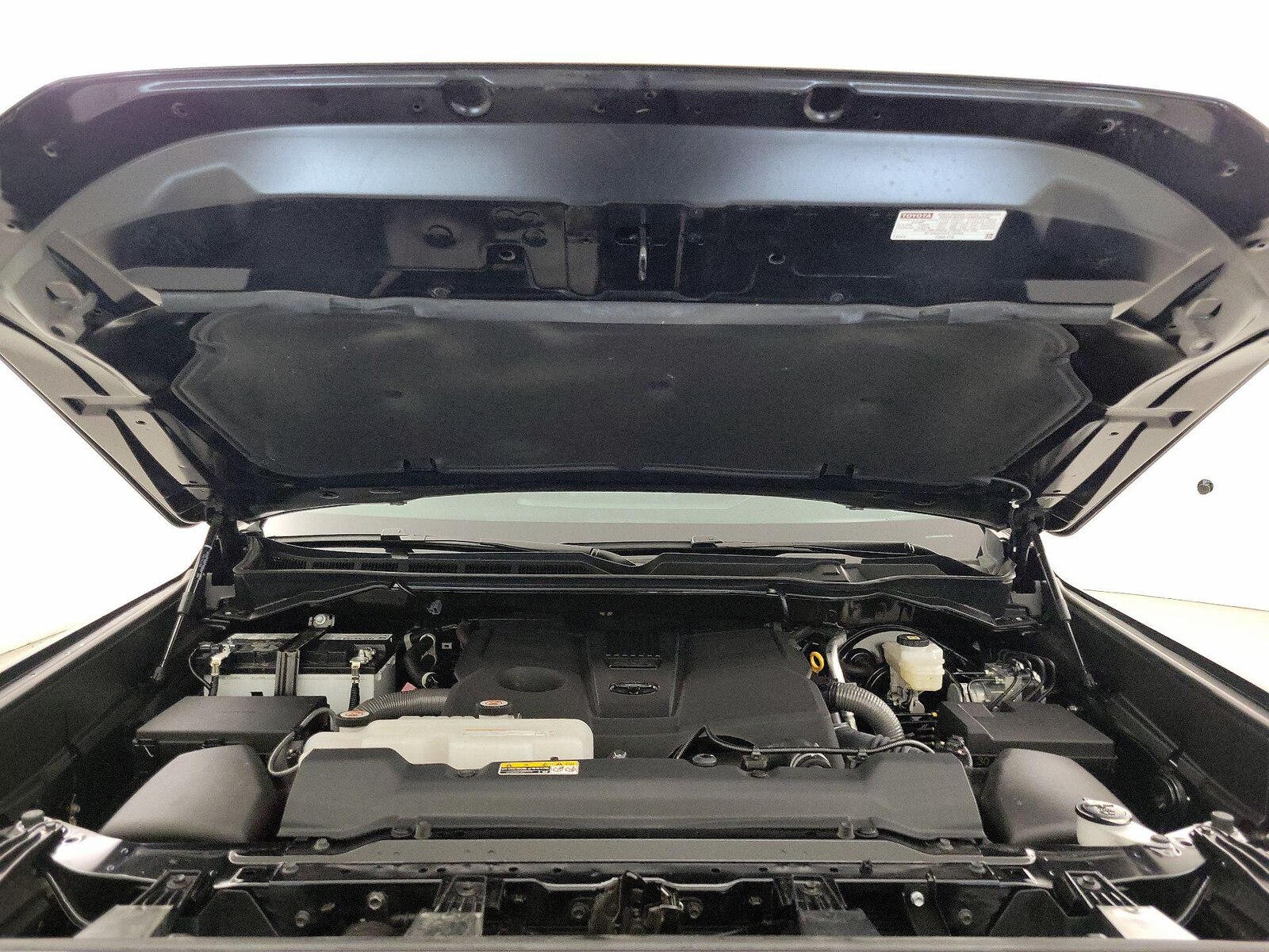 2025 Toyota Tundra SR5 - Photo 21