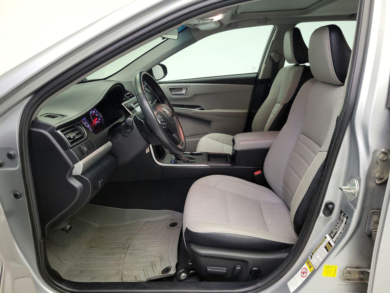 2016 Toyota Camry Special Edition - Photo 12