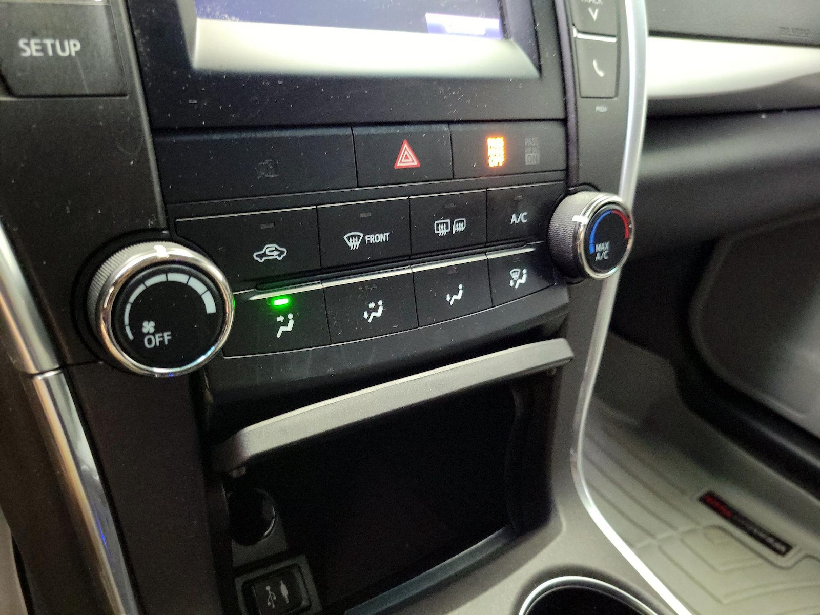 2016 Toyota Camry Special Edition - Photo 16