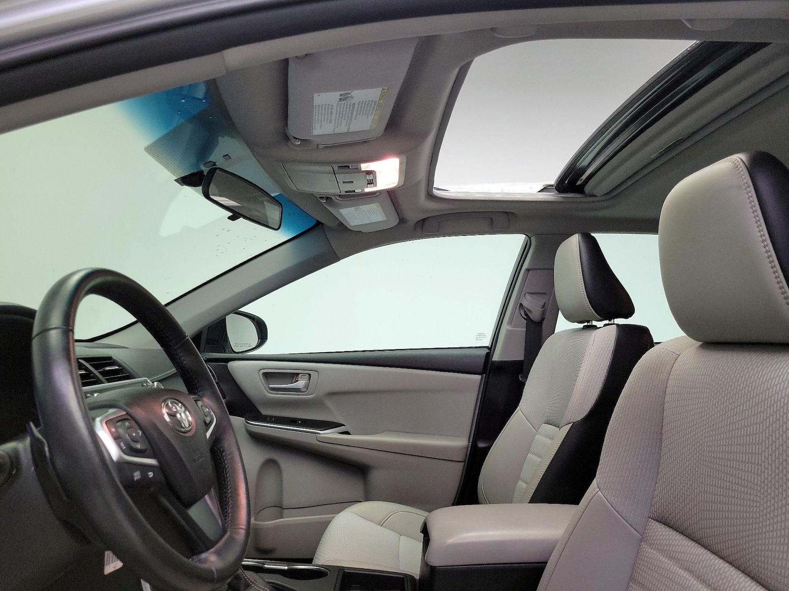 2016 Toyota Camry Special Edition - Photo 19