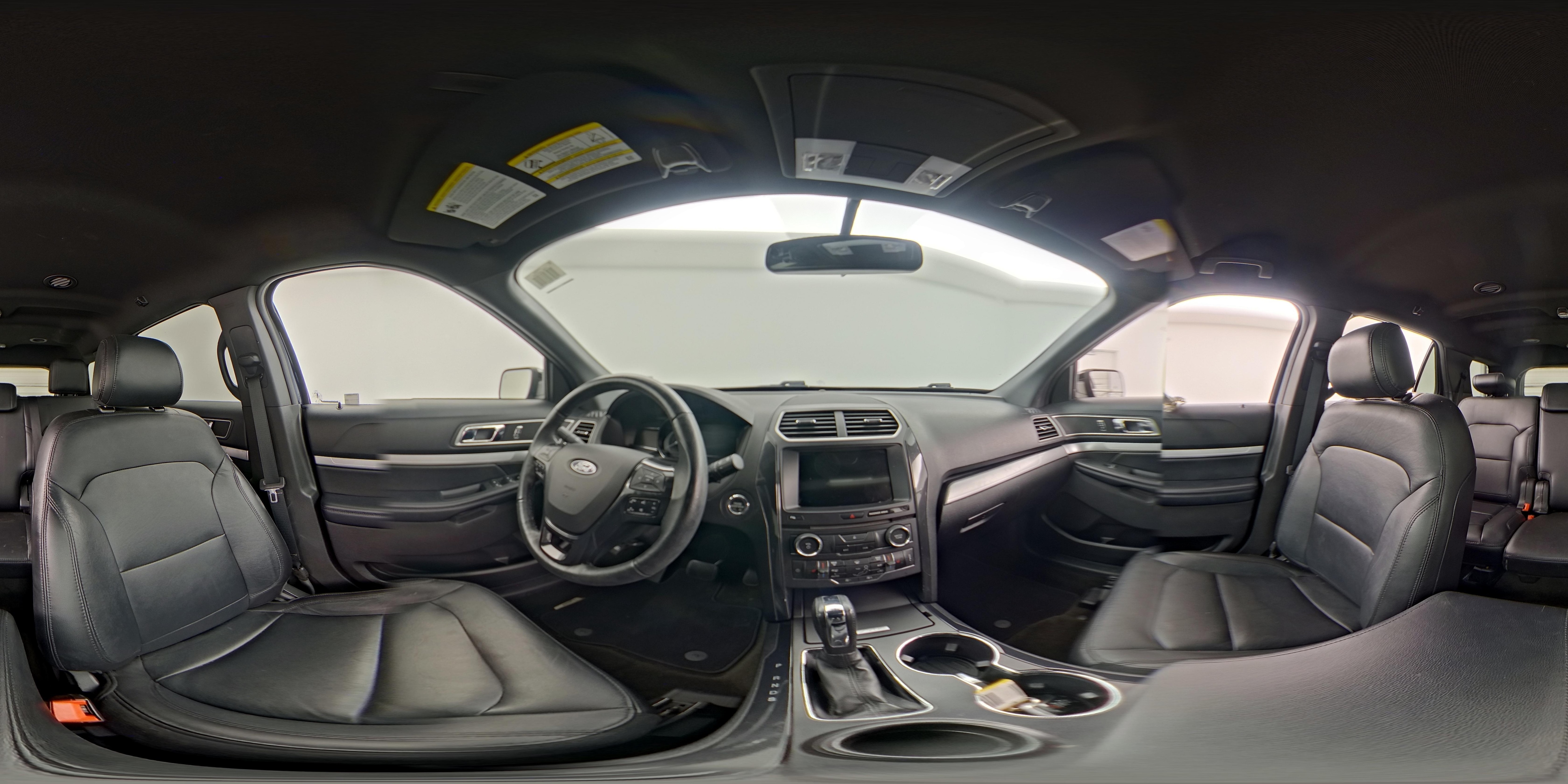 2017 Ford Explorer XLT - Photo 26