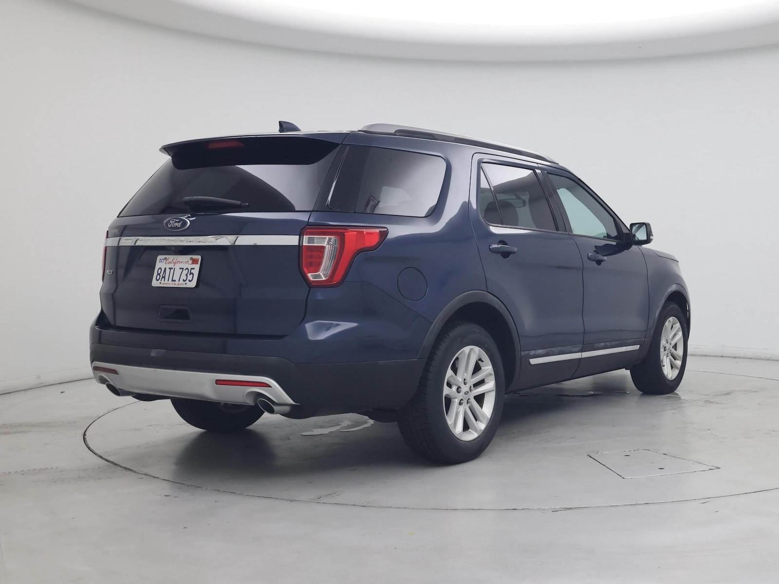 2017 Ford Explorer XLT - Photo 9