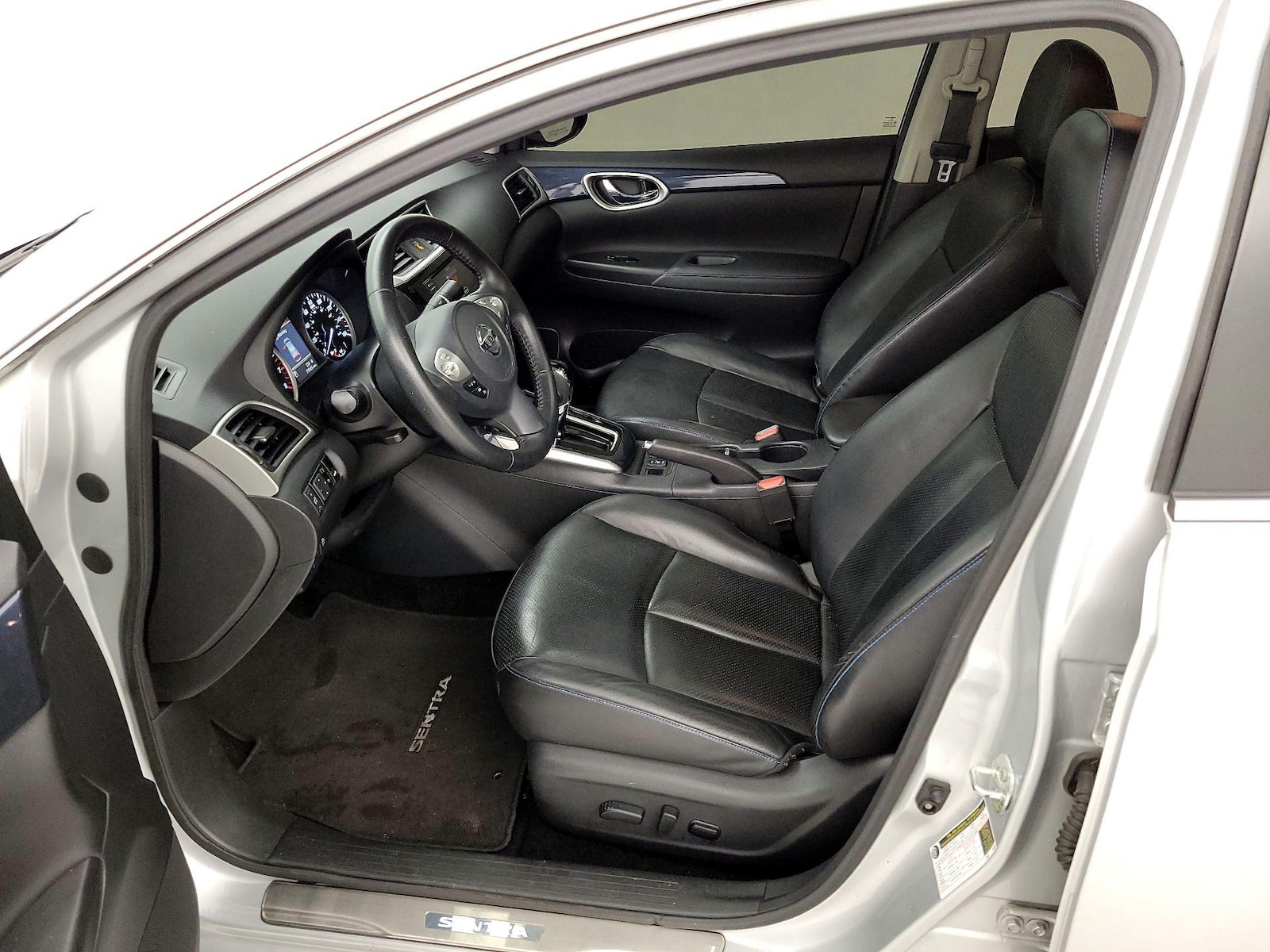 2019 Nissan Sentra SR - Photo 12