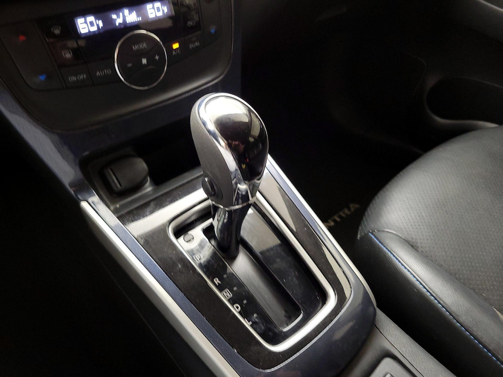 2019 Nissan Sentra SR - Photo 18