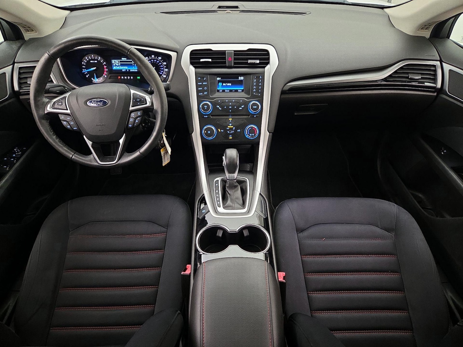 2014 Ford Fusion SE - Photo 10