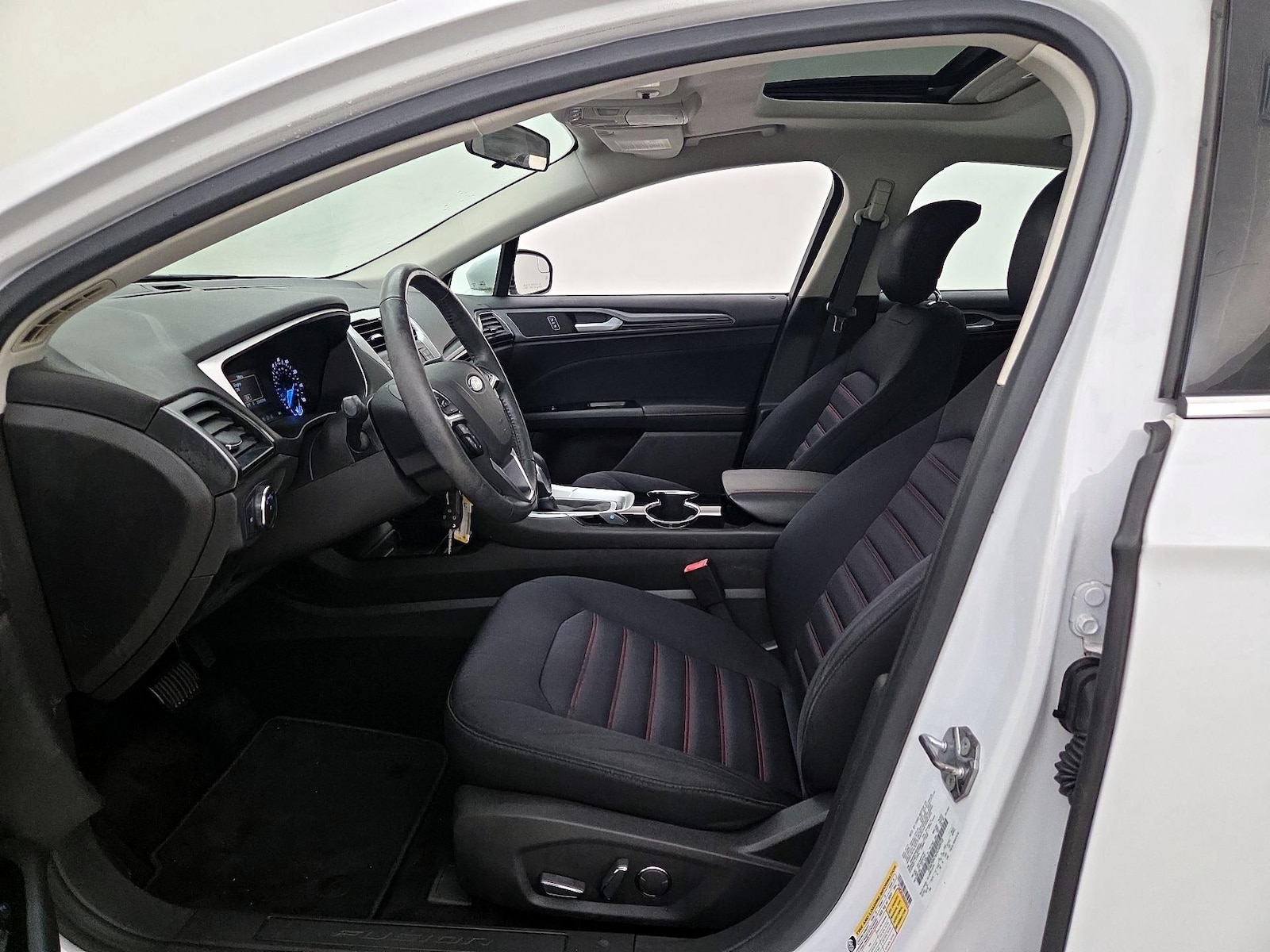 2014 Ford Fusion SE - Photo 12