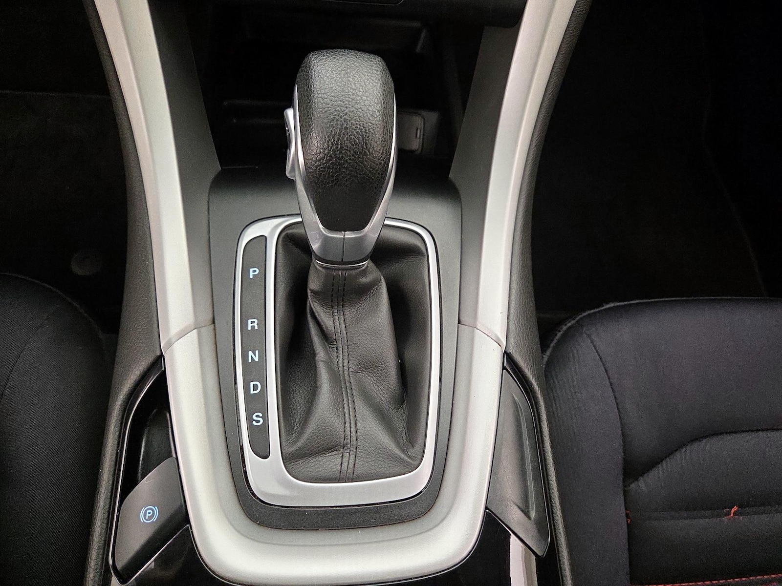 2014 Ford Fusion SE - Photo 18