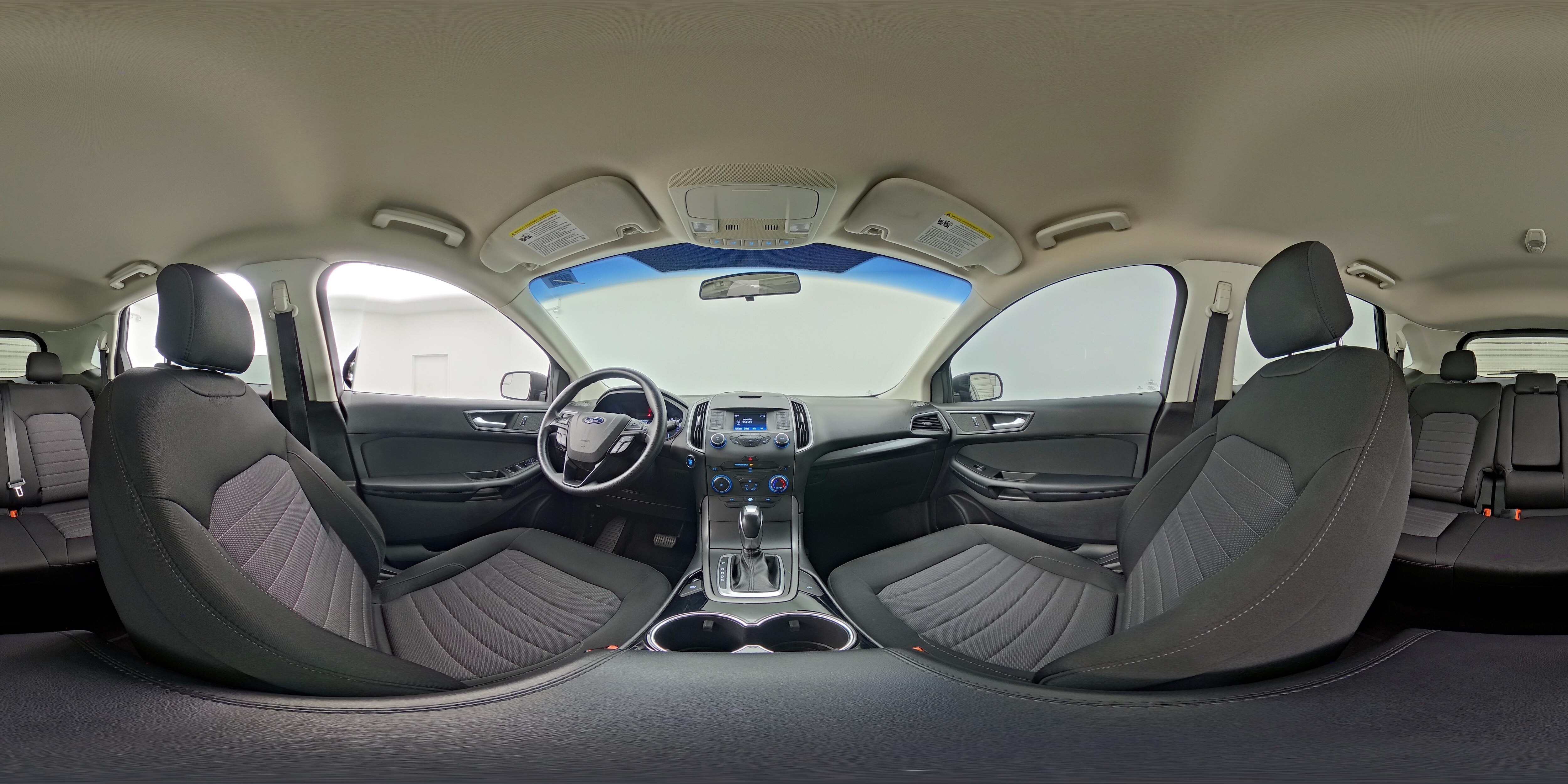 2018 Ford Edge SE - Photo 24