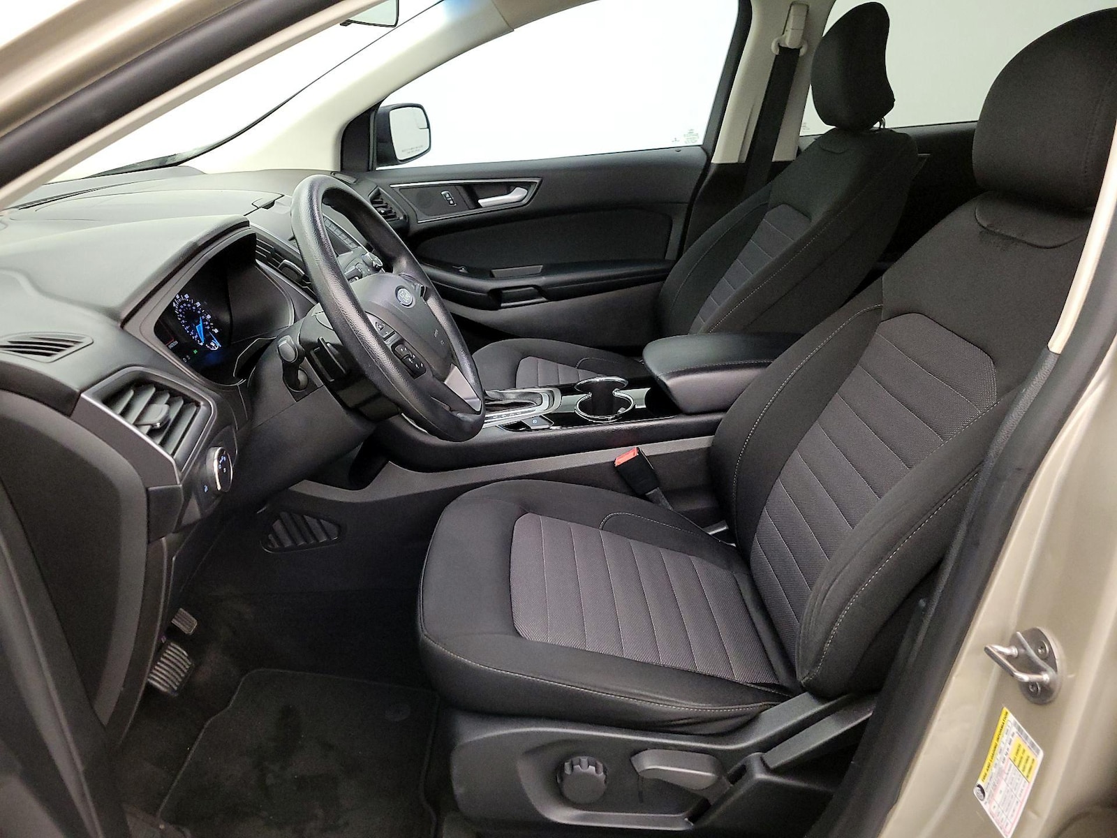 2018 Ford Edge SE - Photo 12