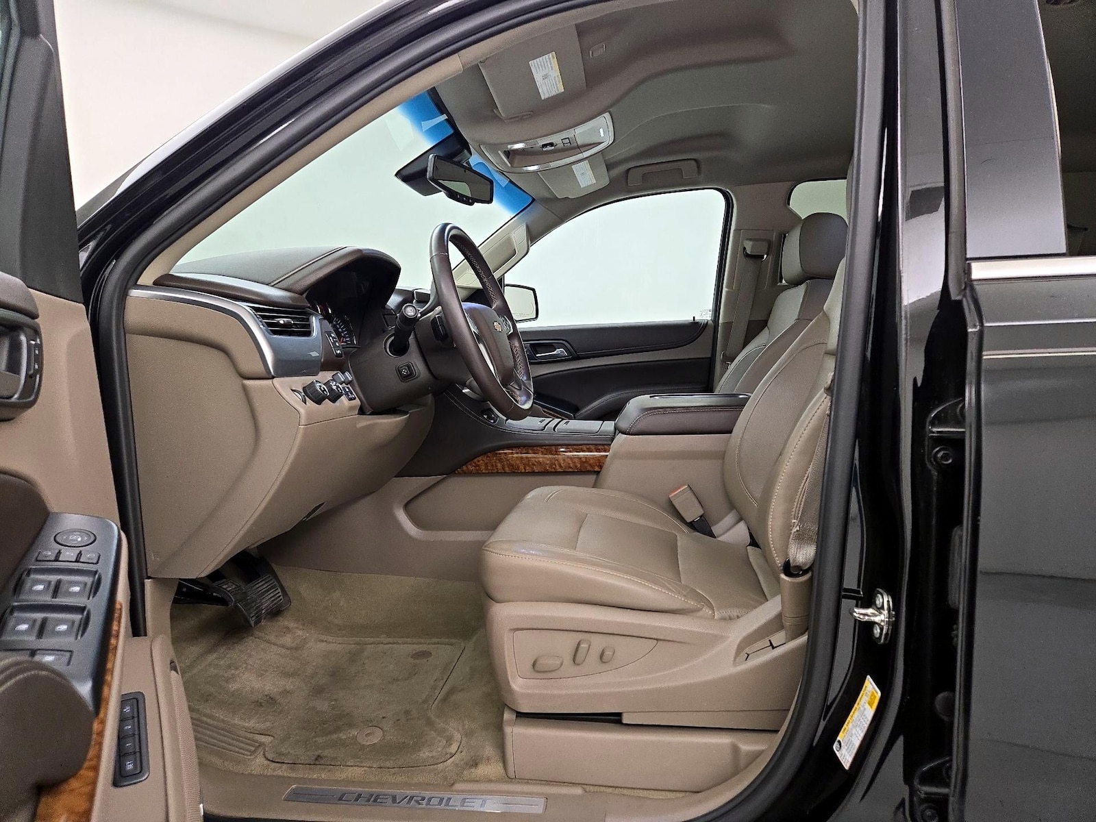 2015 Chevrolet Tahoe LTZ - Photo 12