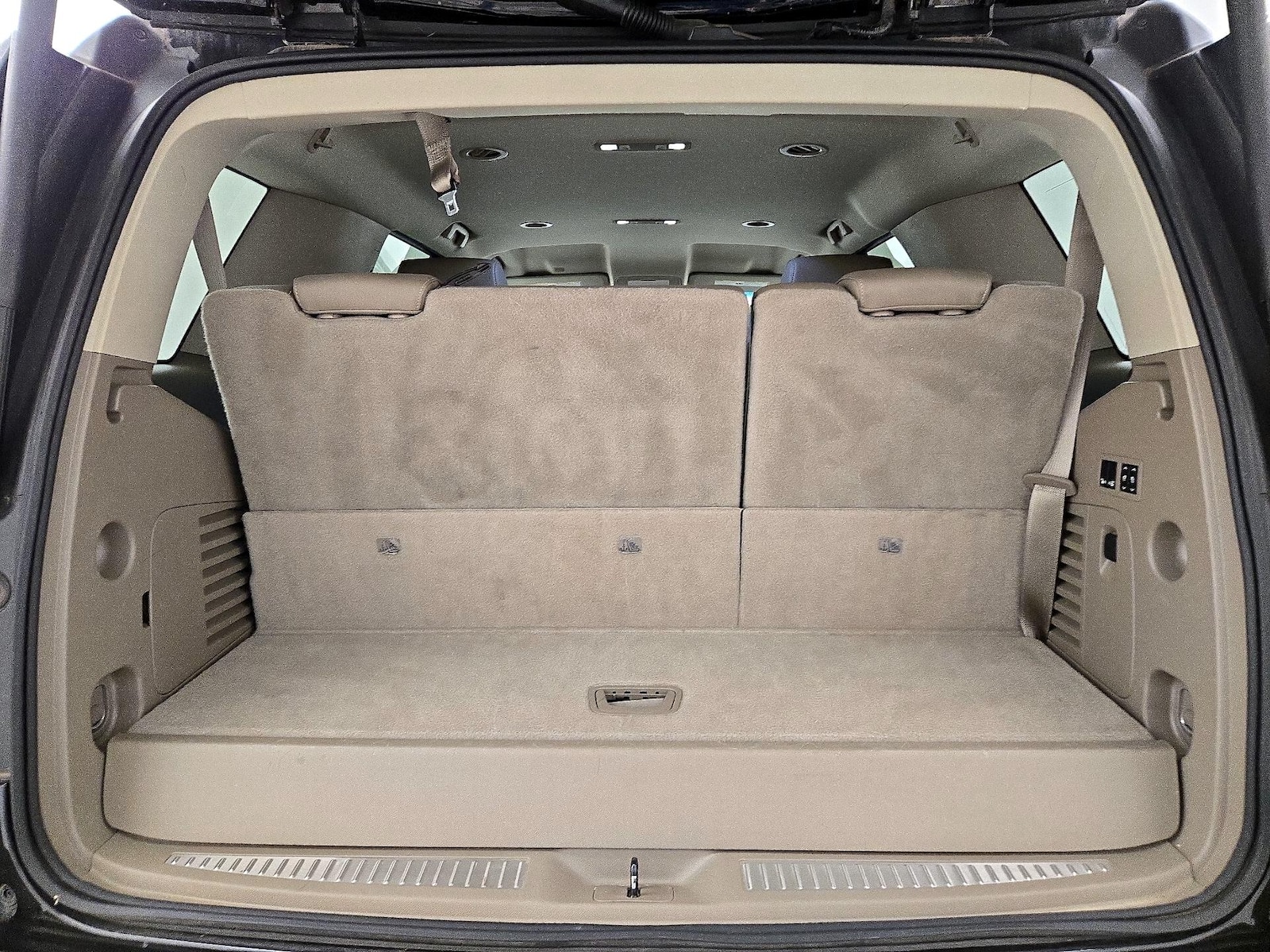 2015 Chevrolet Tahoe LTZ - Photo 22