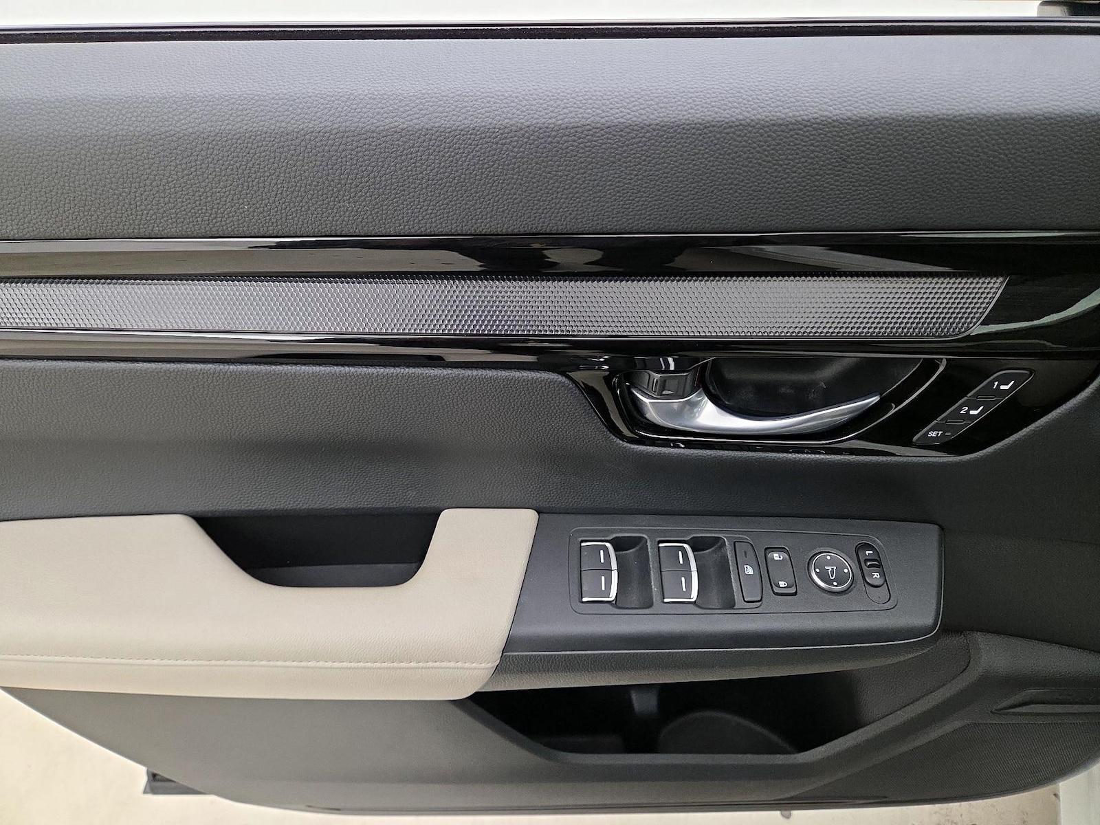 2025 Honda CR-V EX-L - Photo 13