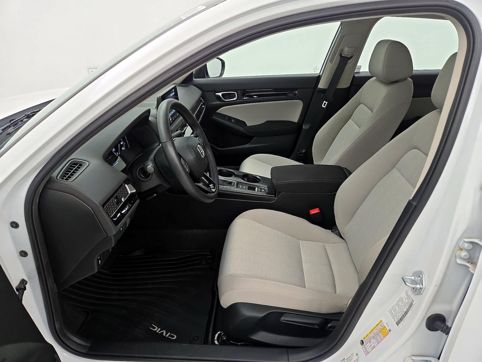 Leather Seats & Side Airbags