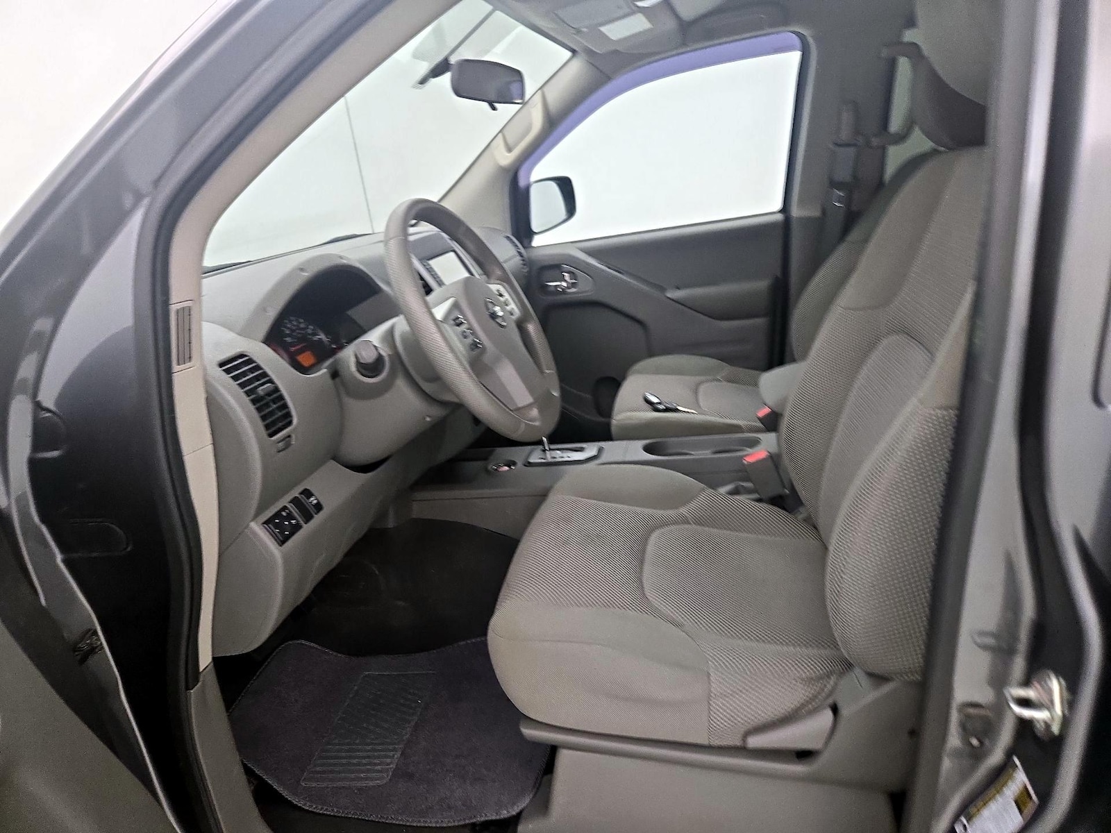 2021 Nissan Frontier SV - Photo 12