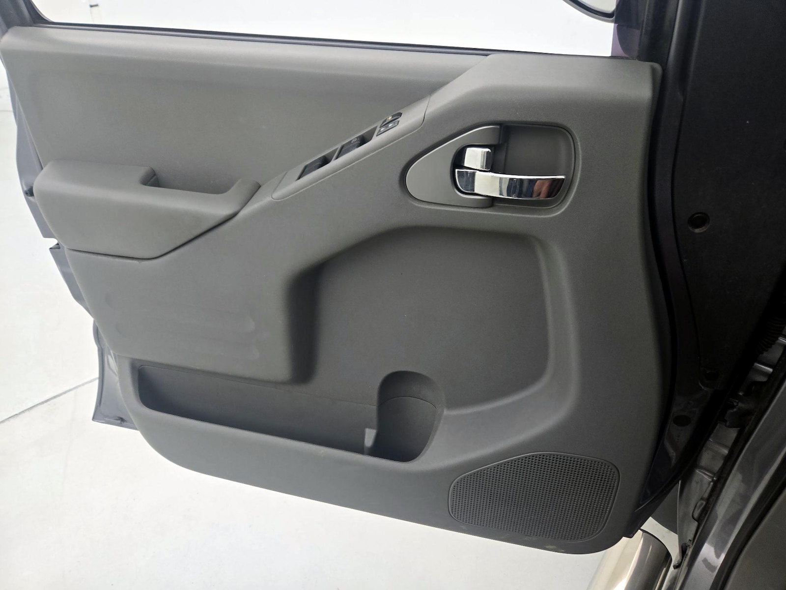 2021 Nissan Frontier SV - Photo 13