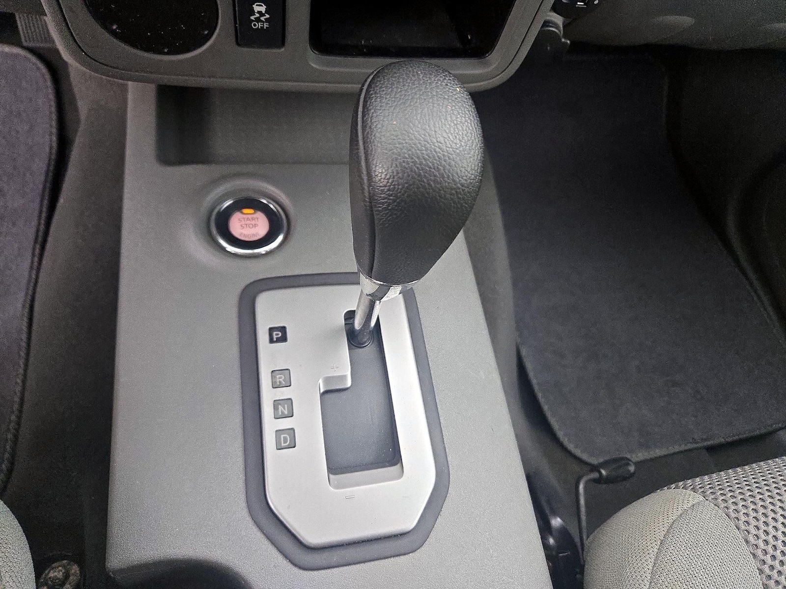 2021 Nissan Frontier SV - Photo 18