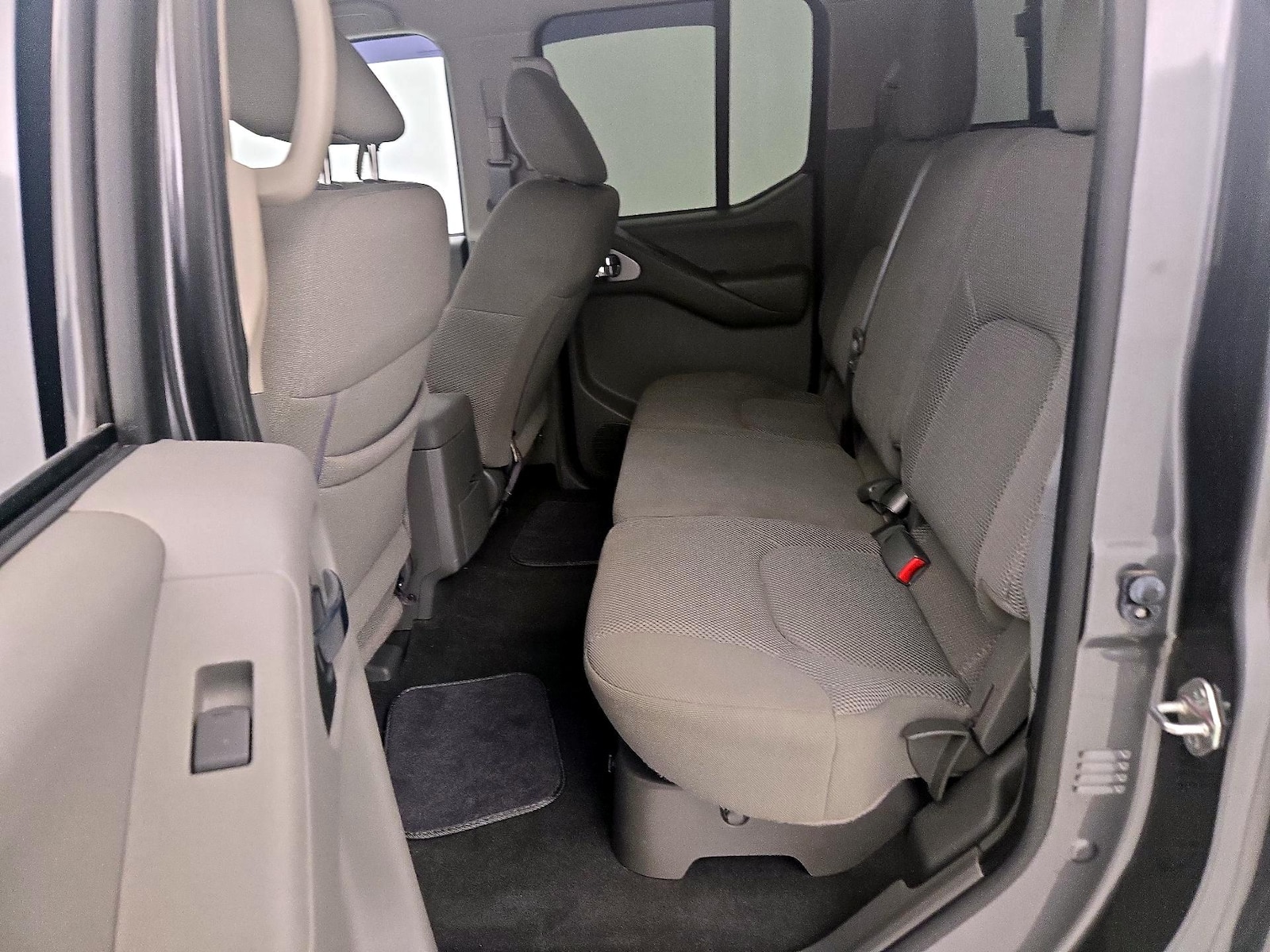 2021 Nissan Frontier SV - Photo 20