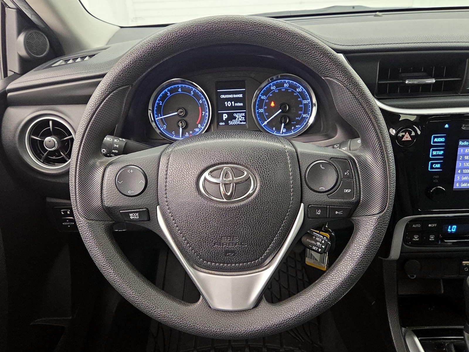 2019 Toyota Corolla LE - Photo 11