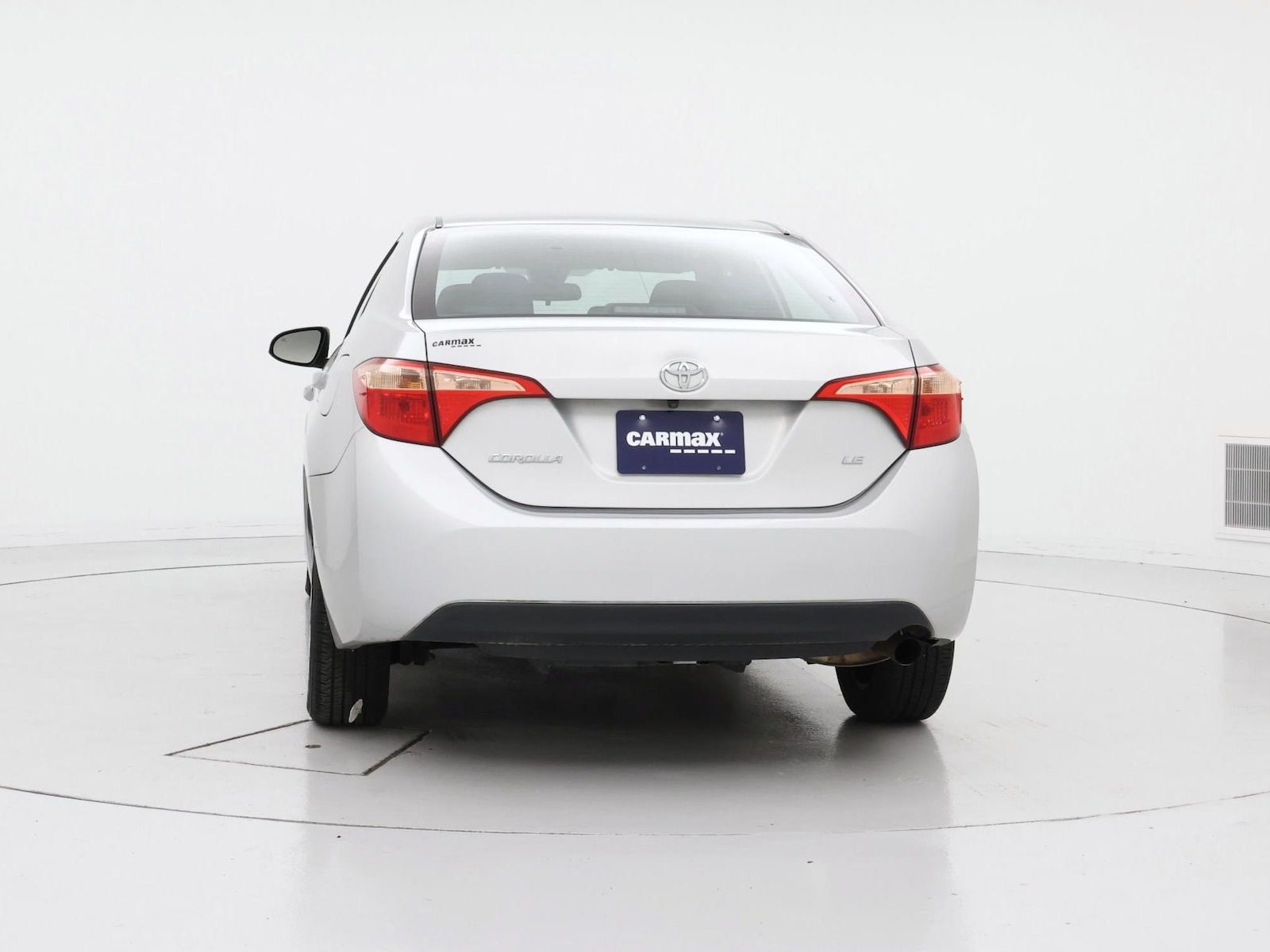 2019 Toyota Corolla LE - Photo 7