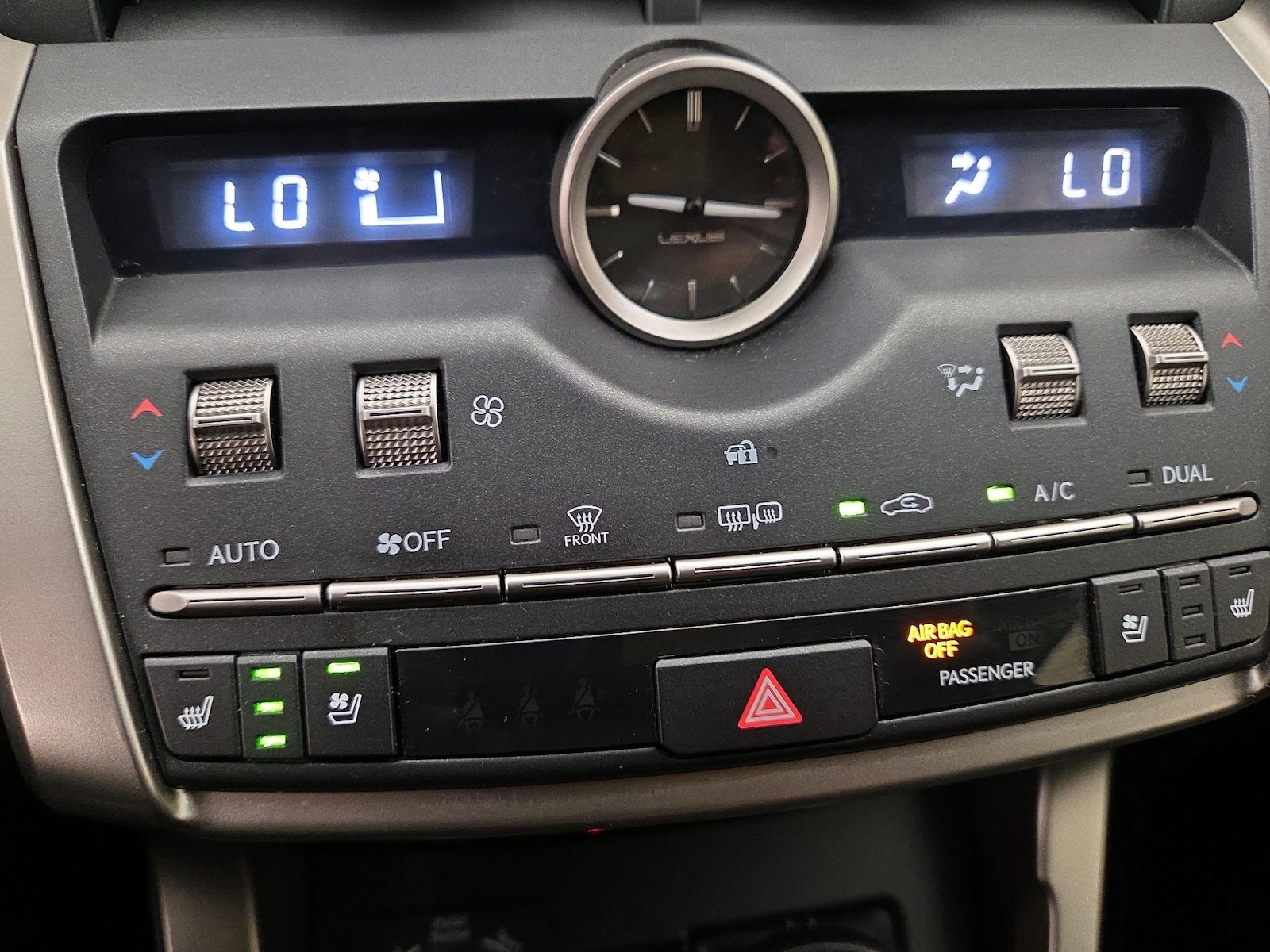 2019 Lexus NX 300 - Photo 17