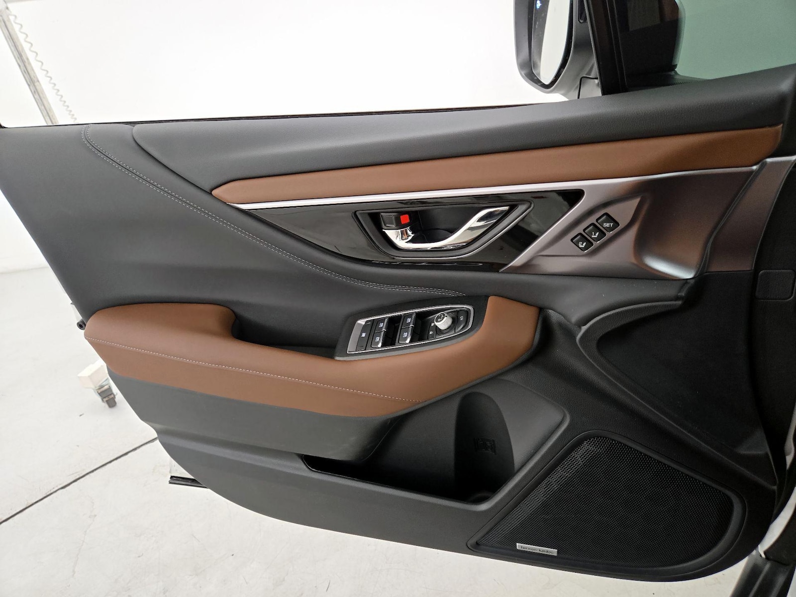 2025 Subaru Outback Touring - Photo 13