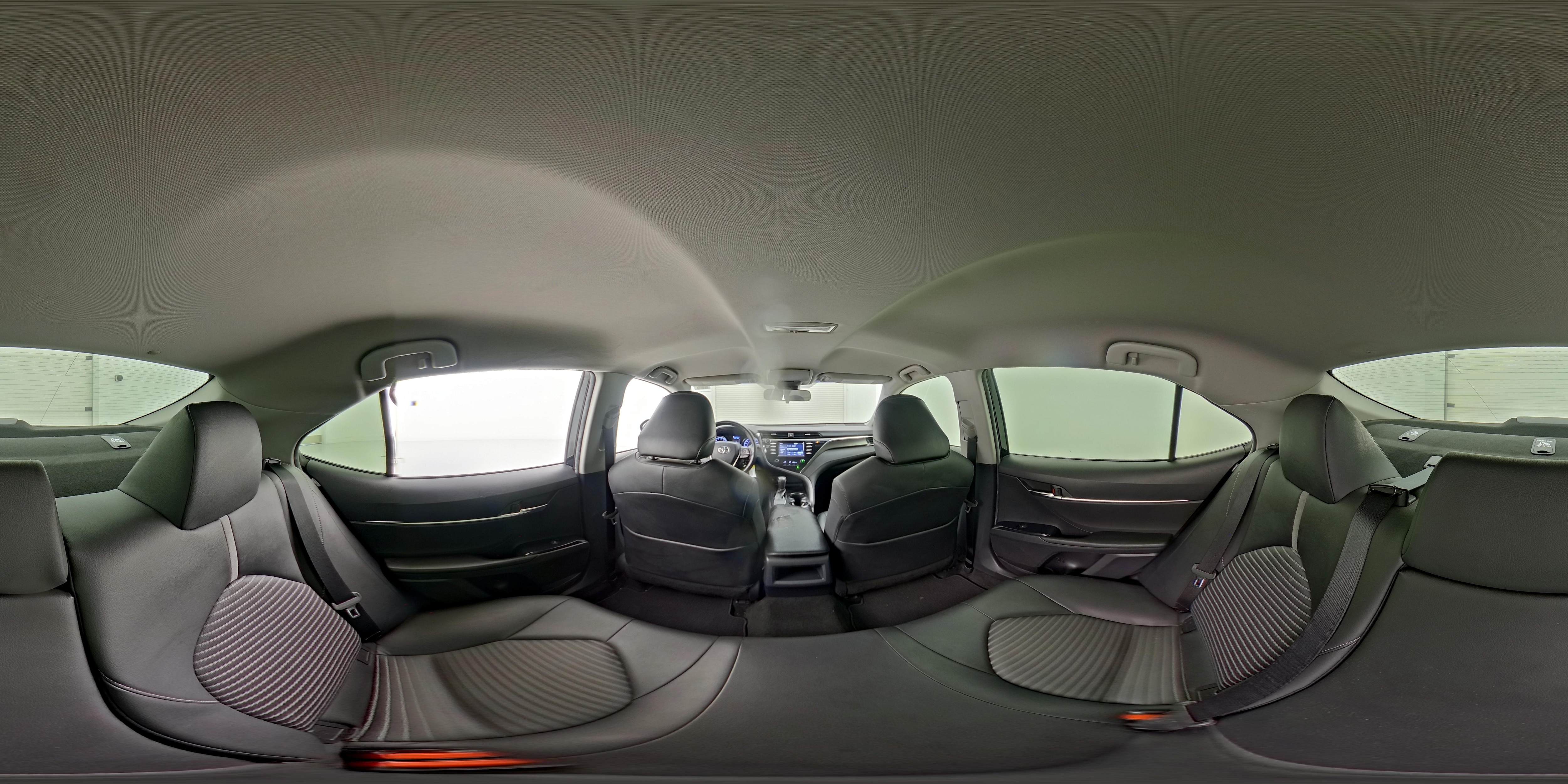 2018 Toyota Camry SE - Photo 23