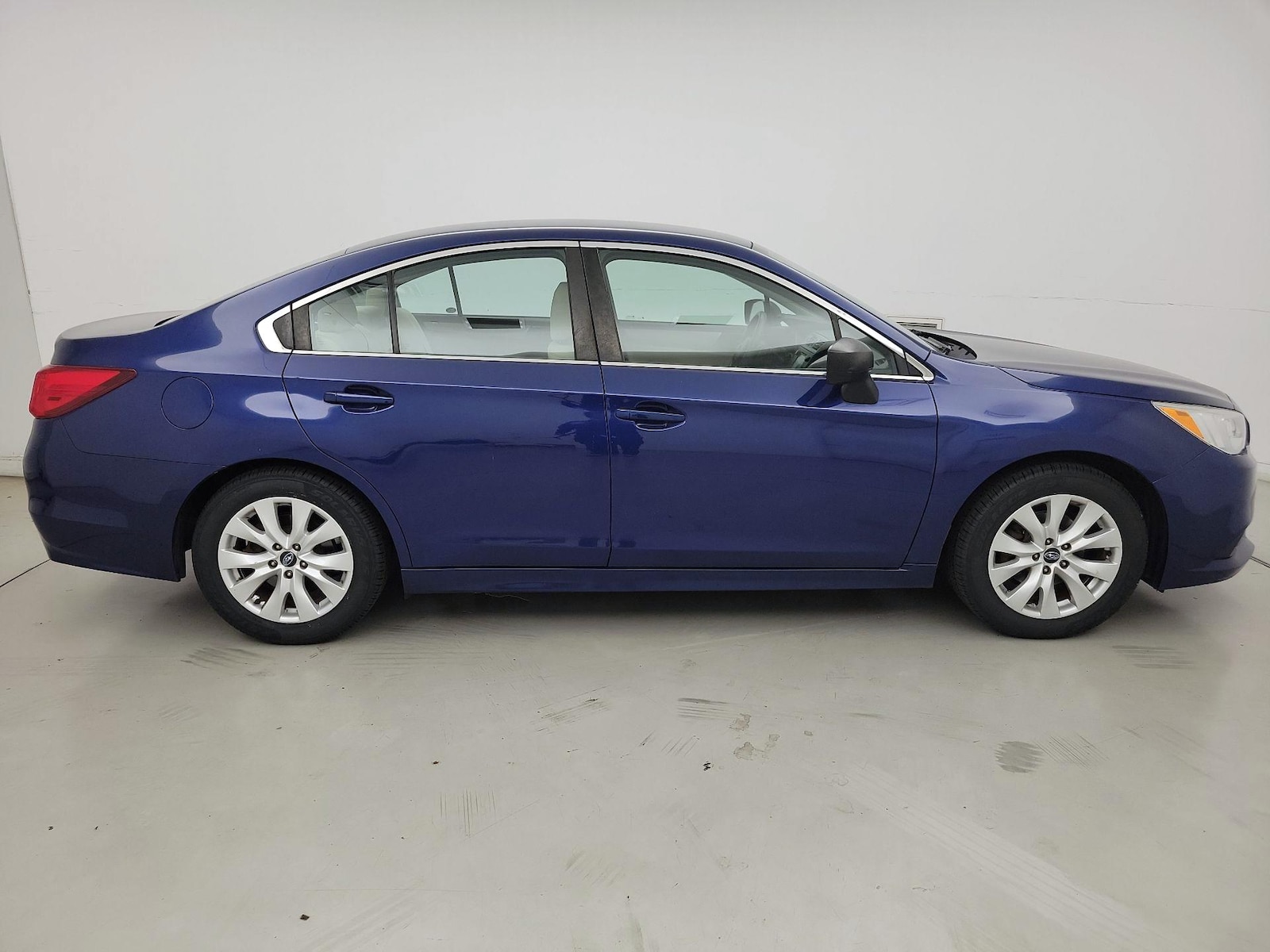 2017 Subaru Legacy Base - Photo 4