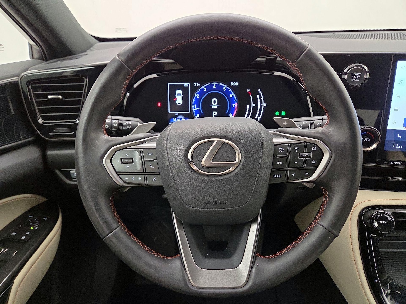 2024 Lexus NX 250 - Photo 11