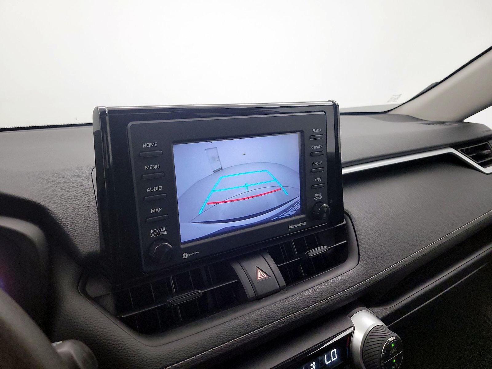 2022 Toyota RAV4 XLE - Photo 15