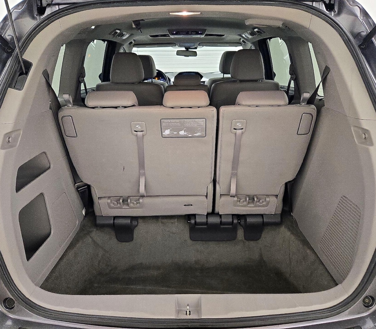 Trunk/Cargo (Seats Up)