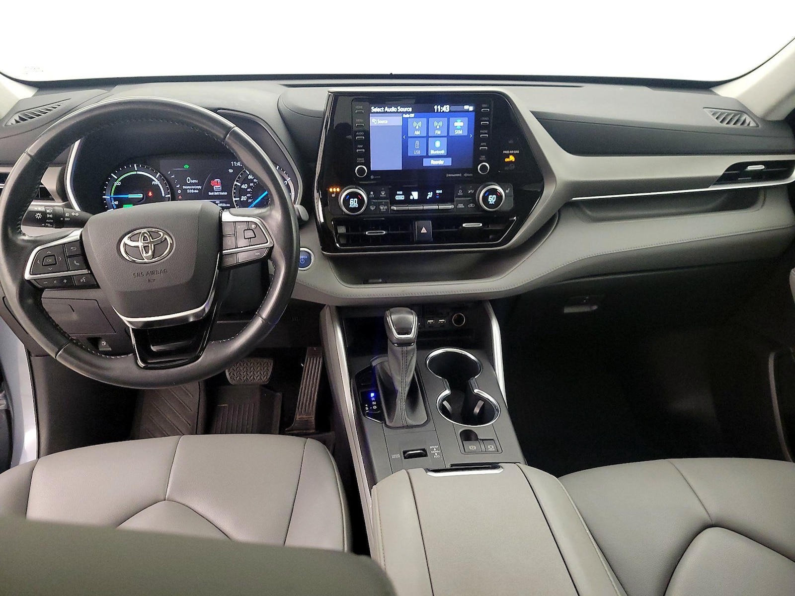 2021 Toyota Highlander XLE - Photo 11