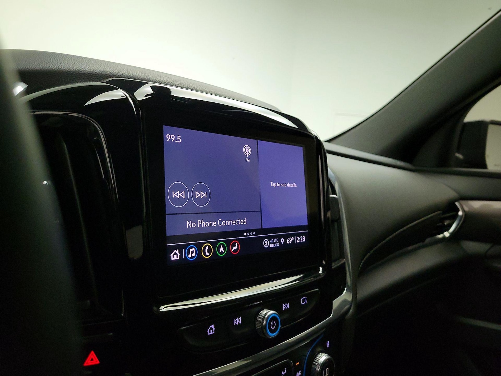 2023 Chevrolet Traverse Premier - Photo 16