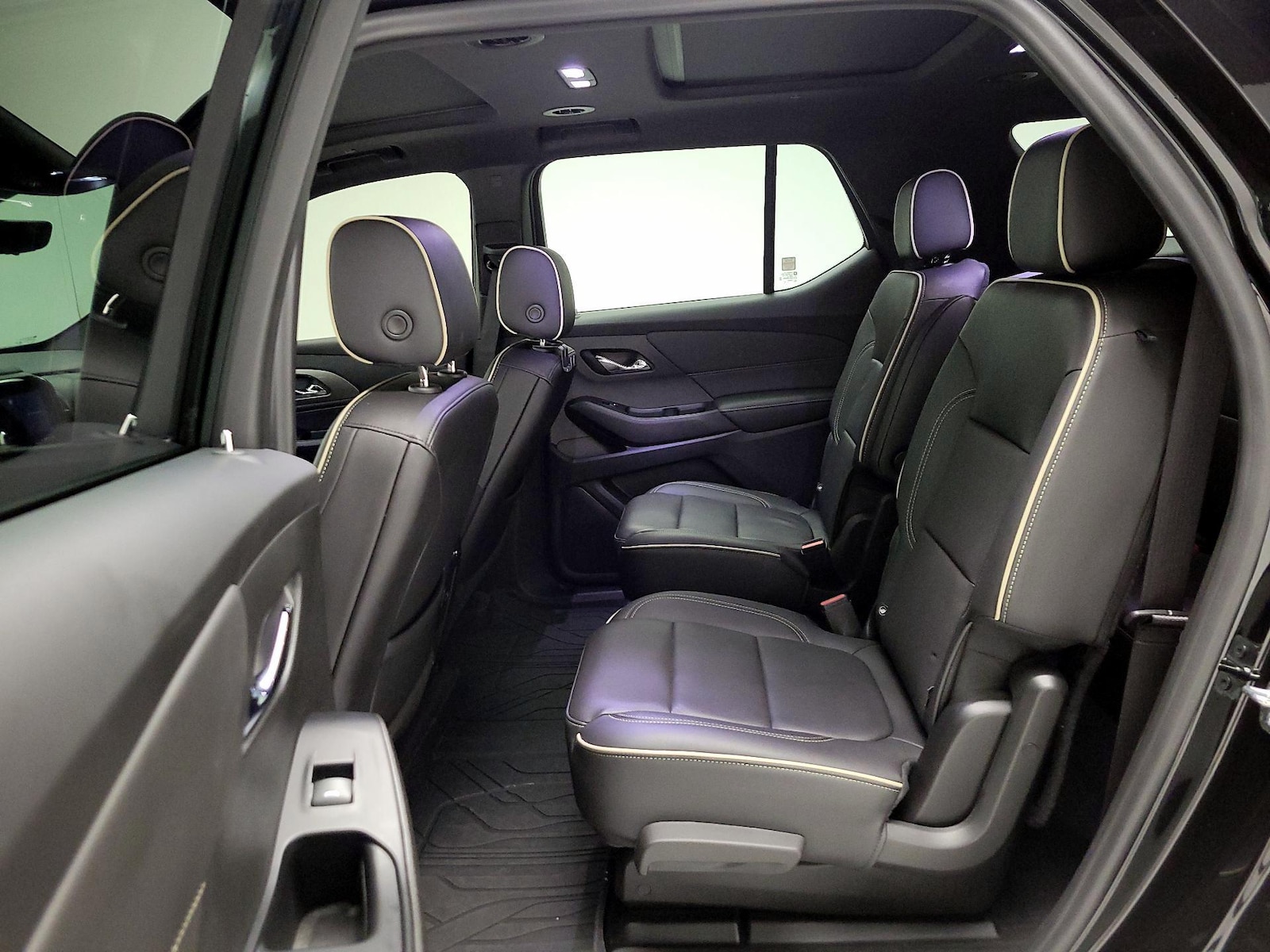 2023 Chevrolet Traverse Premier - Photo 20