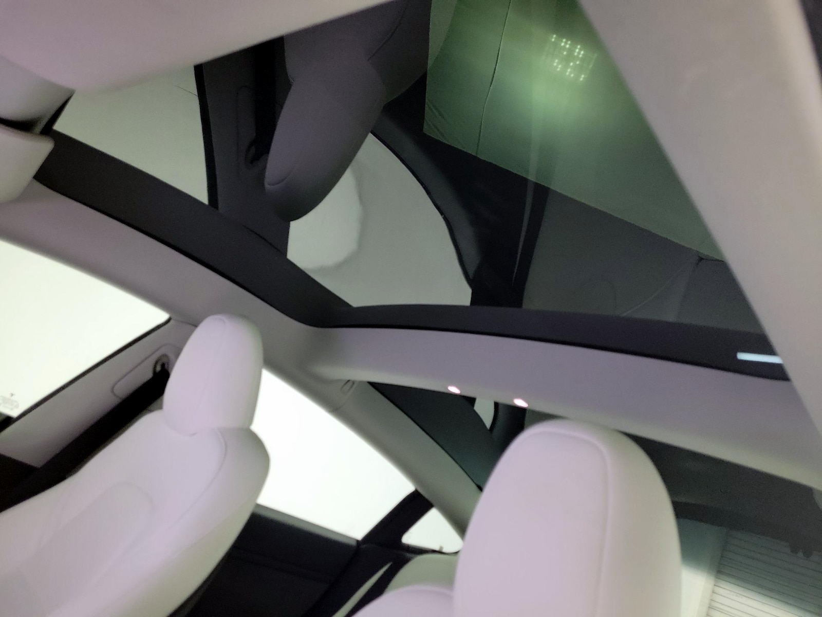 Skylight(s) & Overhead Airbags