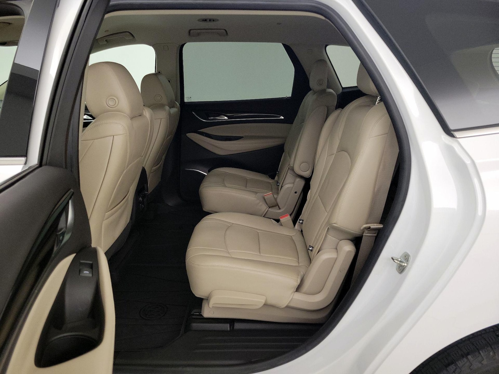 2018 Buick Enclave Essence - Photo 19