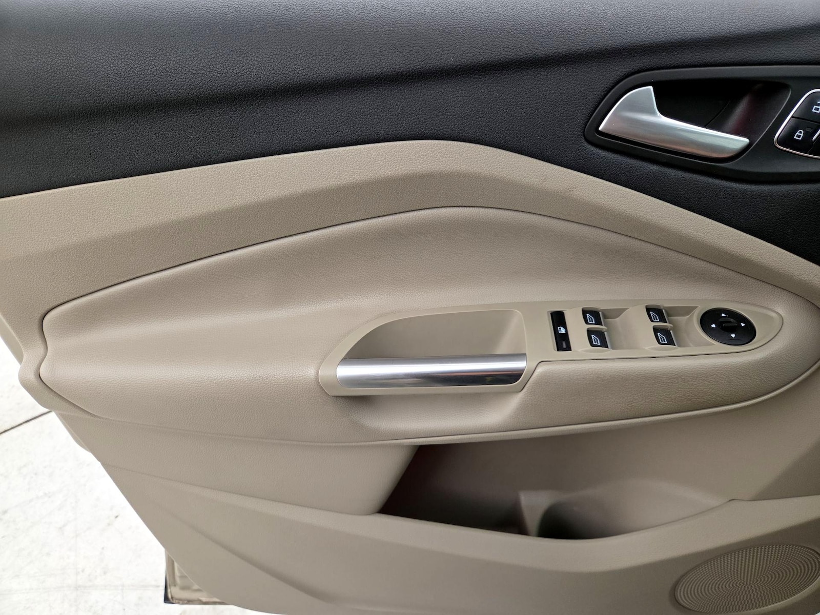 2017 Ford Escape Titanium - Photo 13