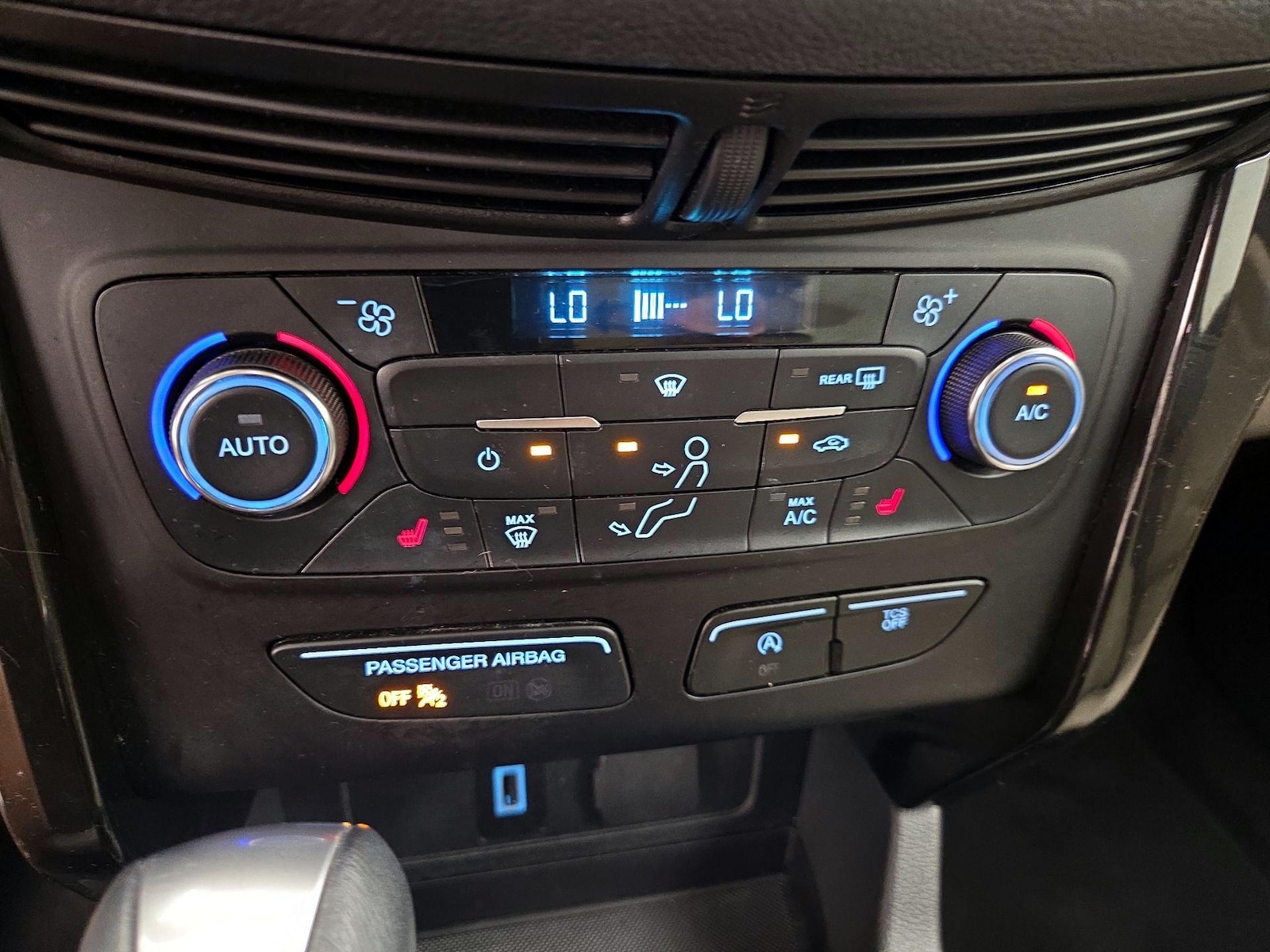 2017 Ford Escape Titanium - Photo 18