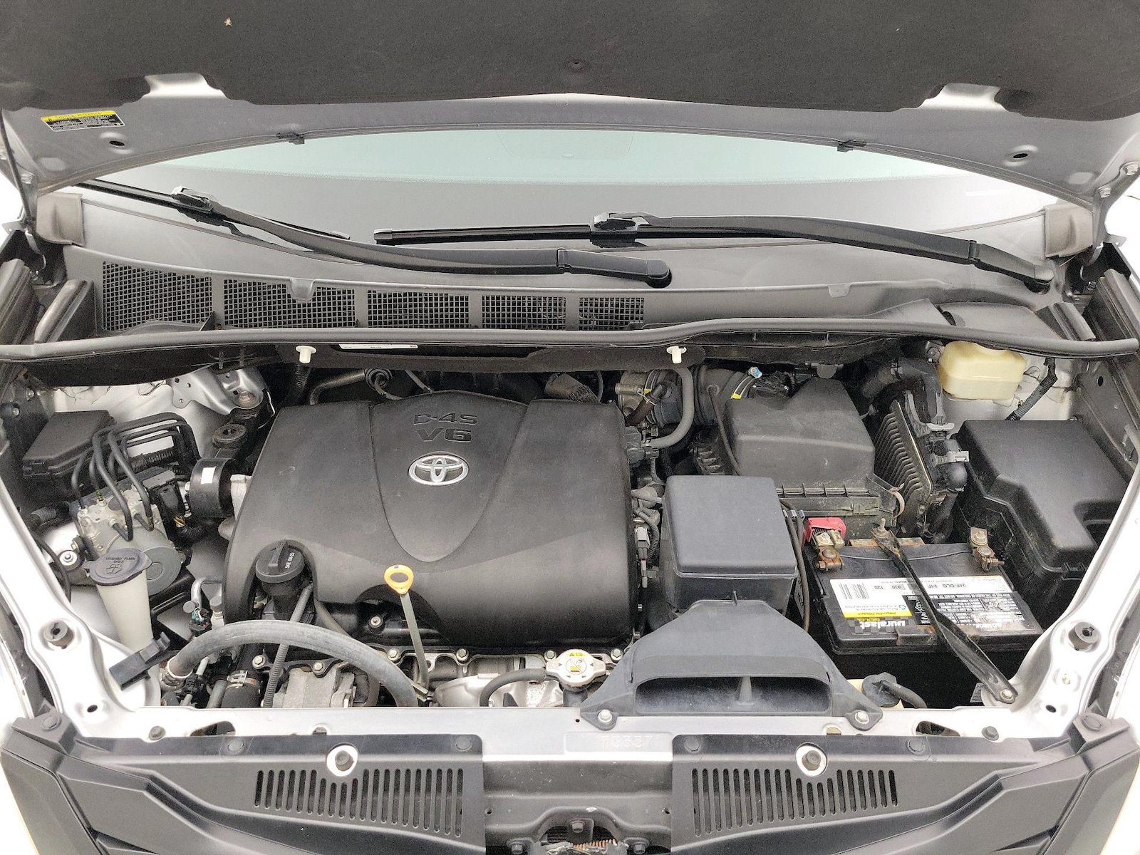 2017 Toyota Sienna L - Photo 23