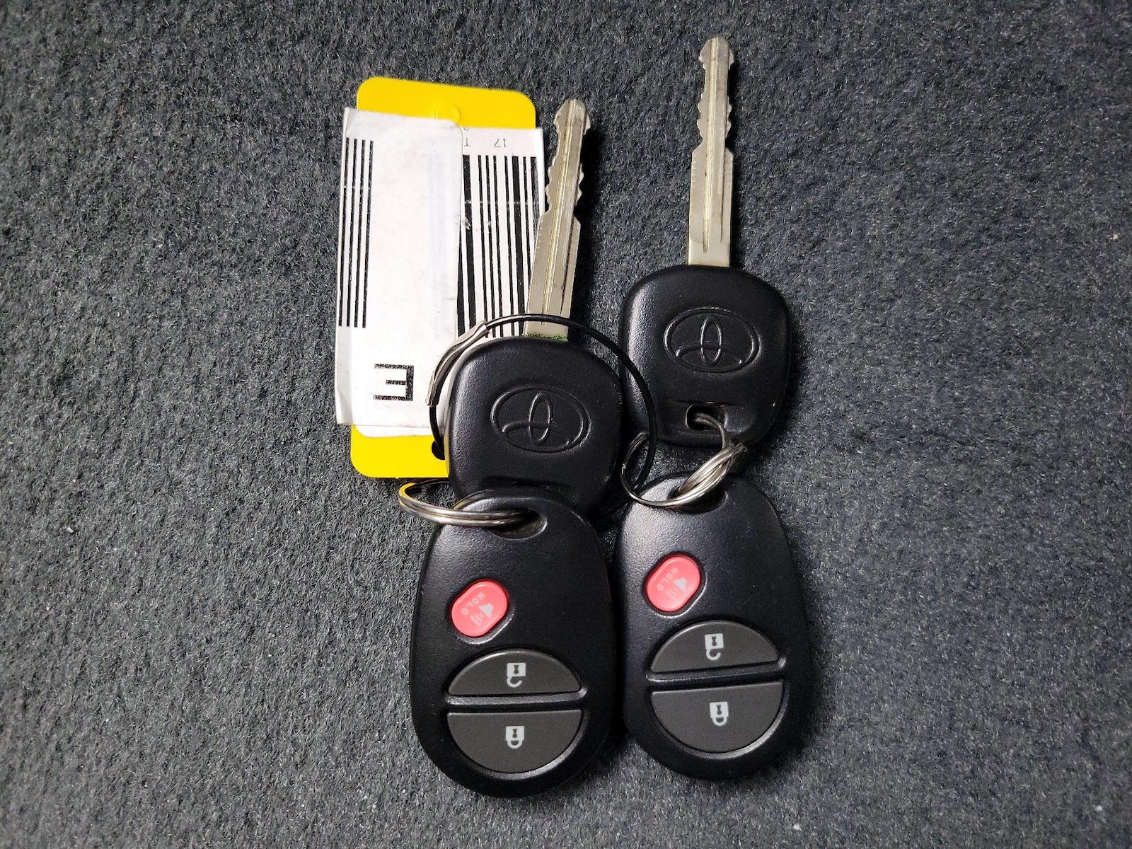 2017 Toyota Sienna L - Photo 24