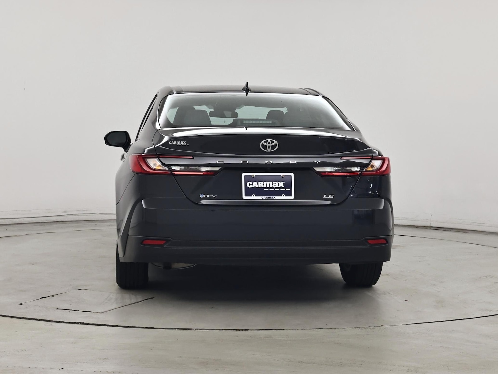 2025 Toyota Camry LE - Photo 7