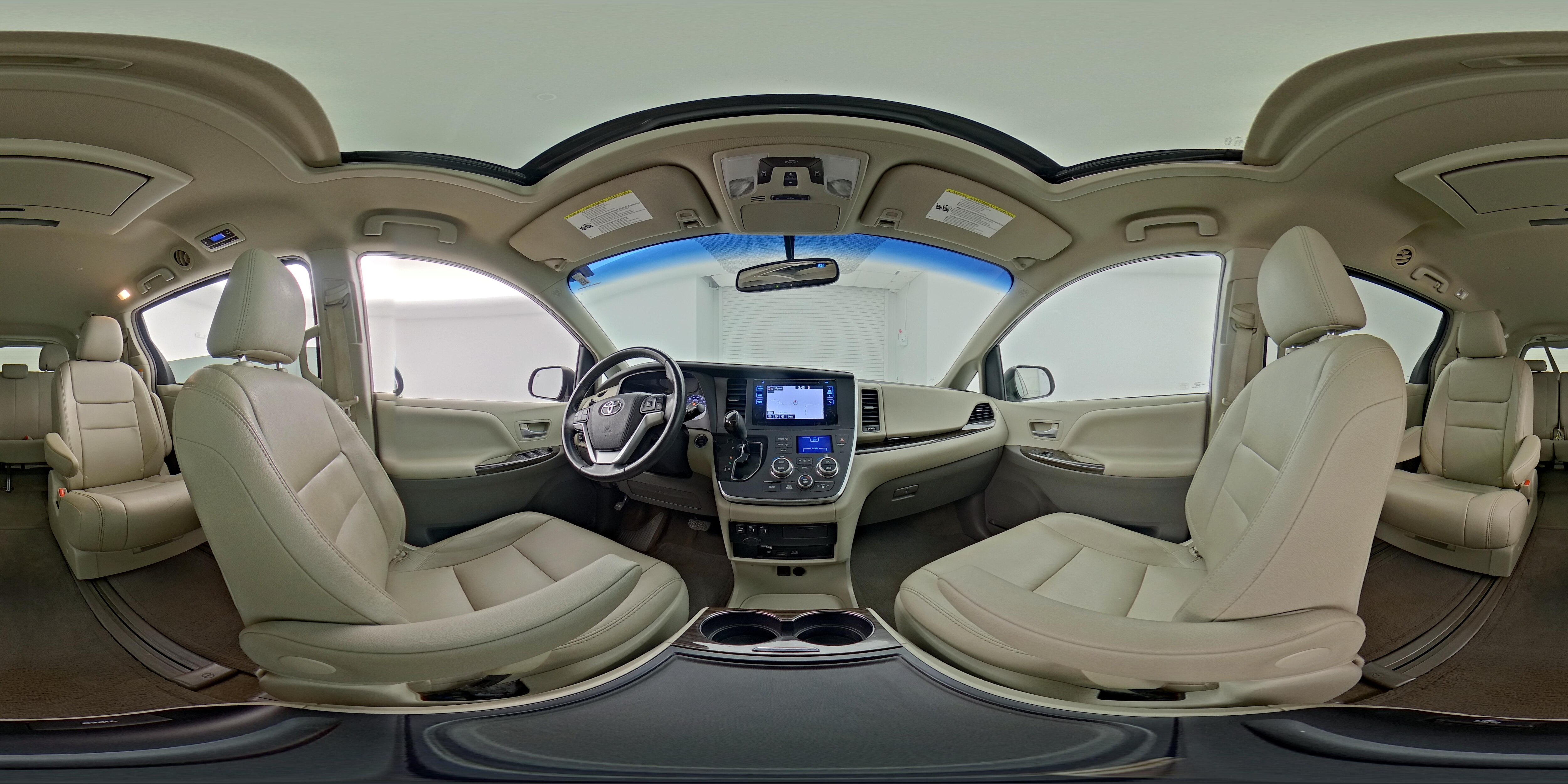 2015 Toyota Sienna XLE Premium - Photo 29