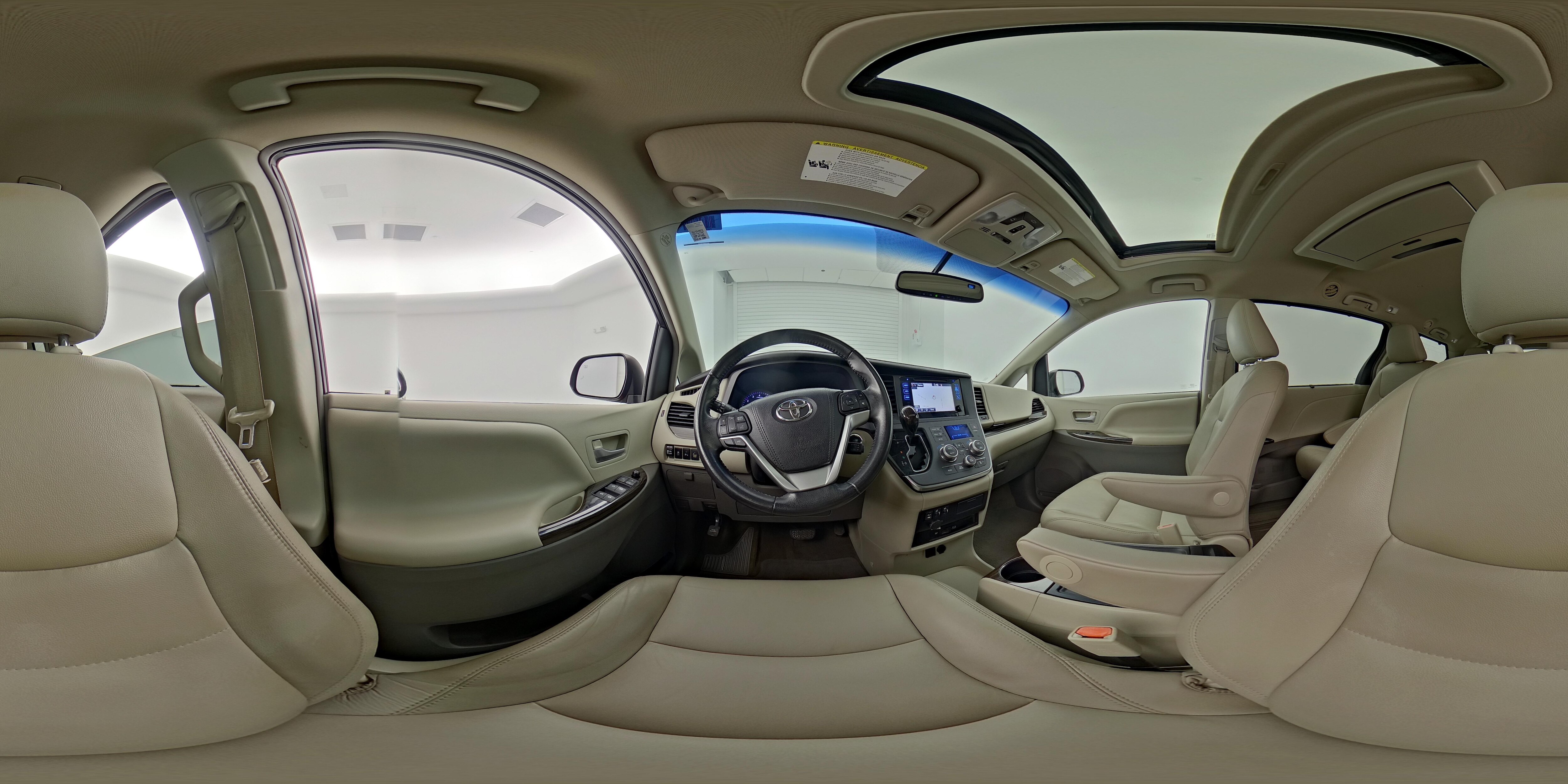 2015 Toyota Sienna XLE Premium - Photo 31