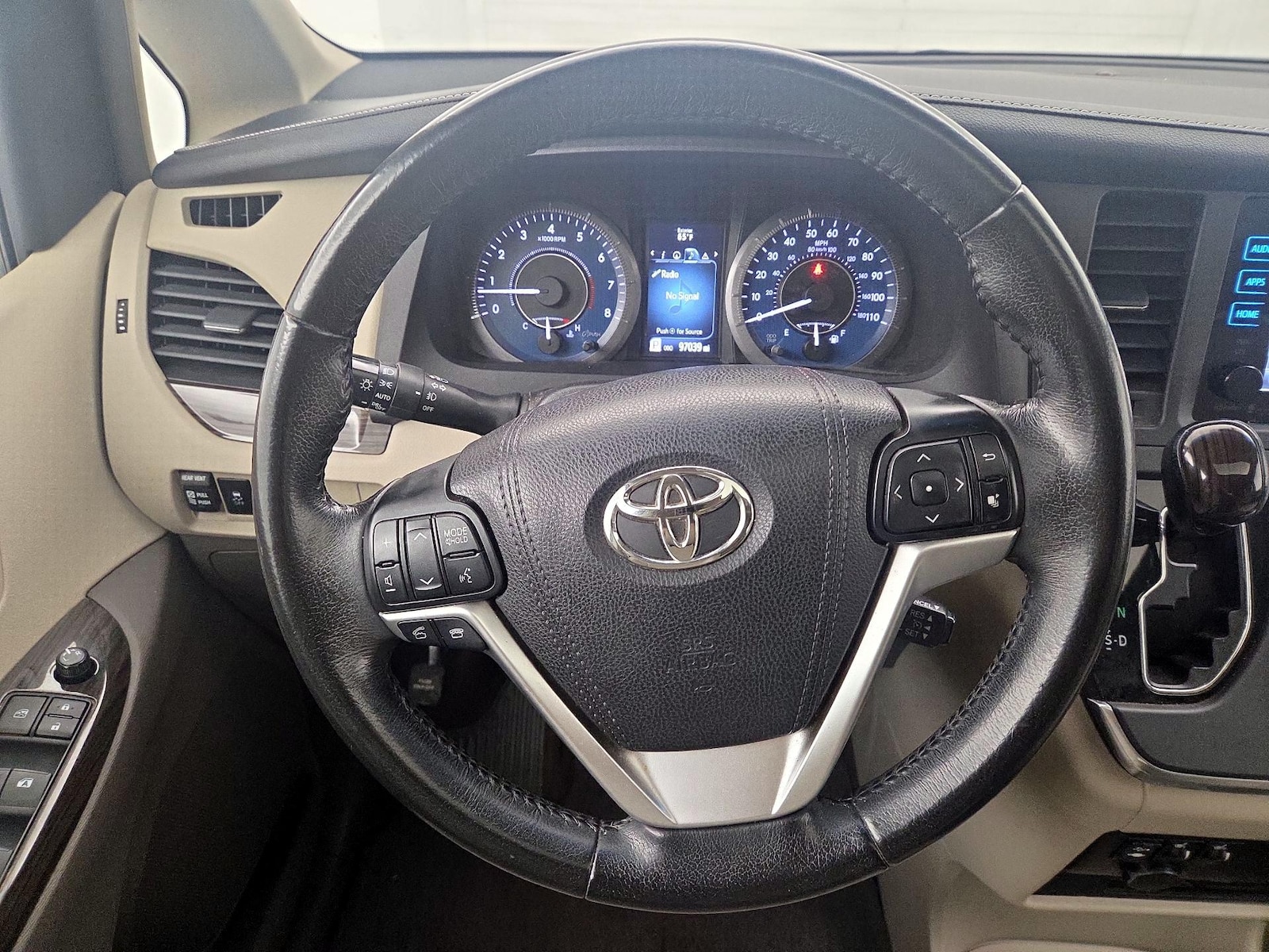2015 Toyota Sienna XLE Premium - Photo 11