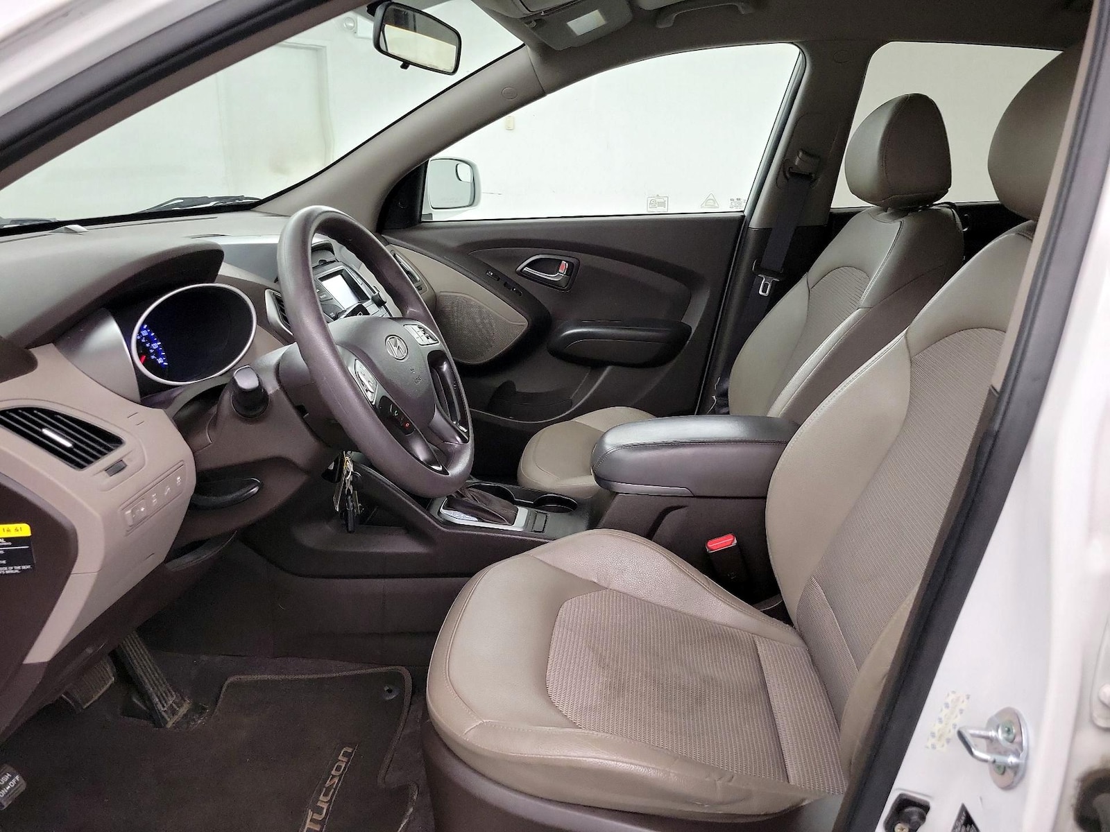 Power Seat(s) & Side Airbags