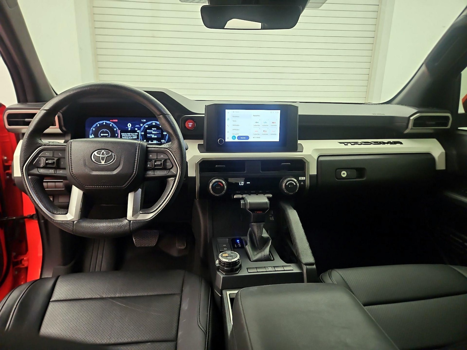 2024 Toyota Tacoma SR5 - Photo 10