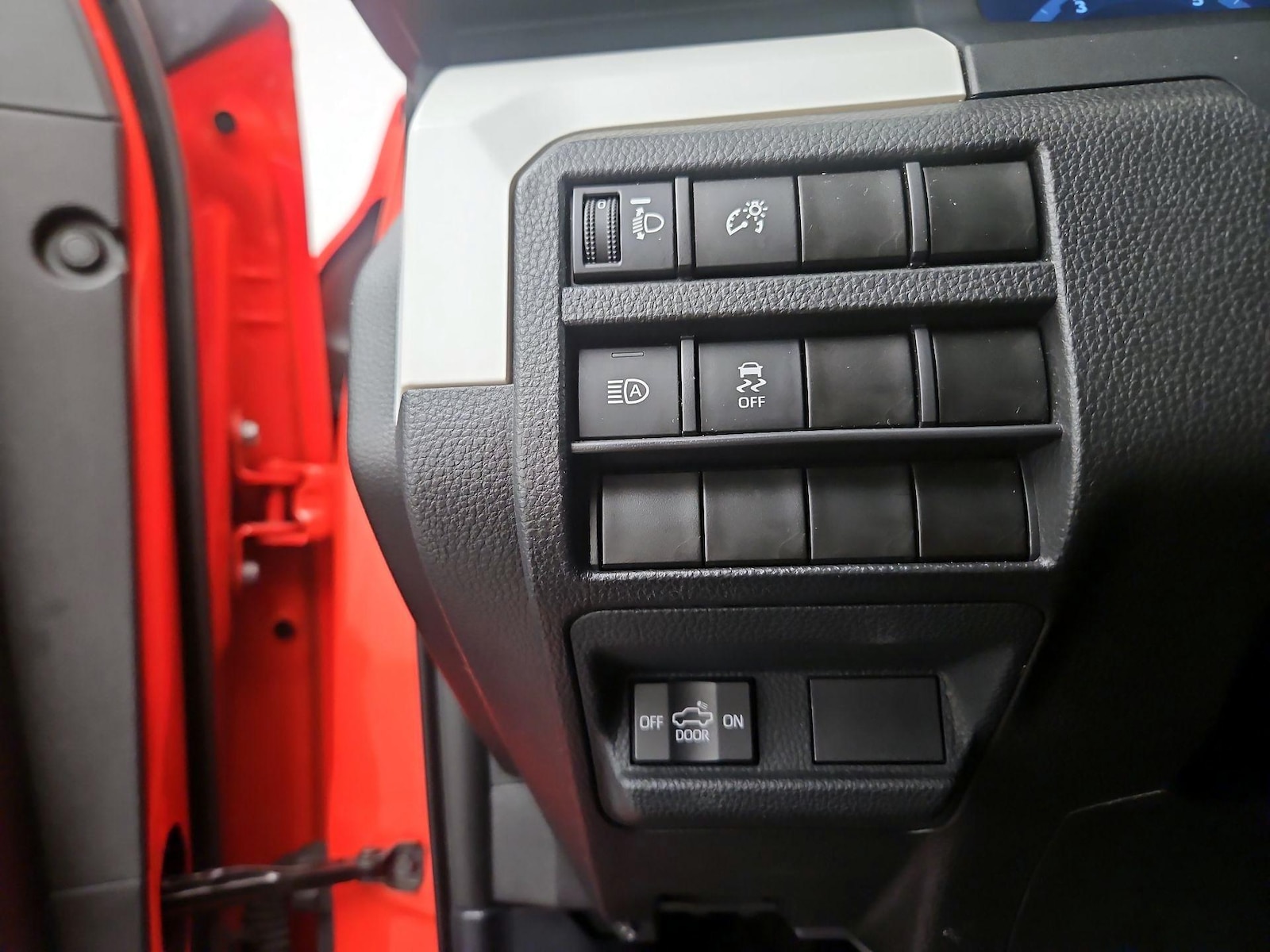 2024 Toyota Tacoma SR5 - Photo 14