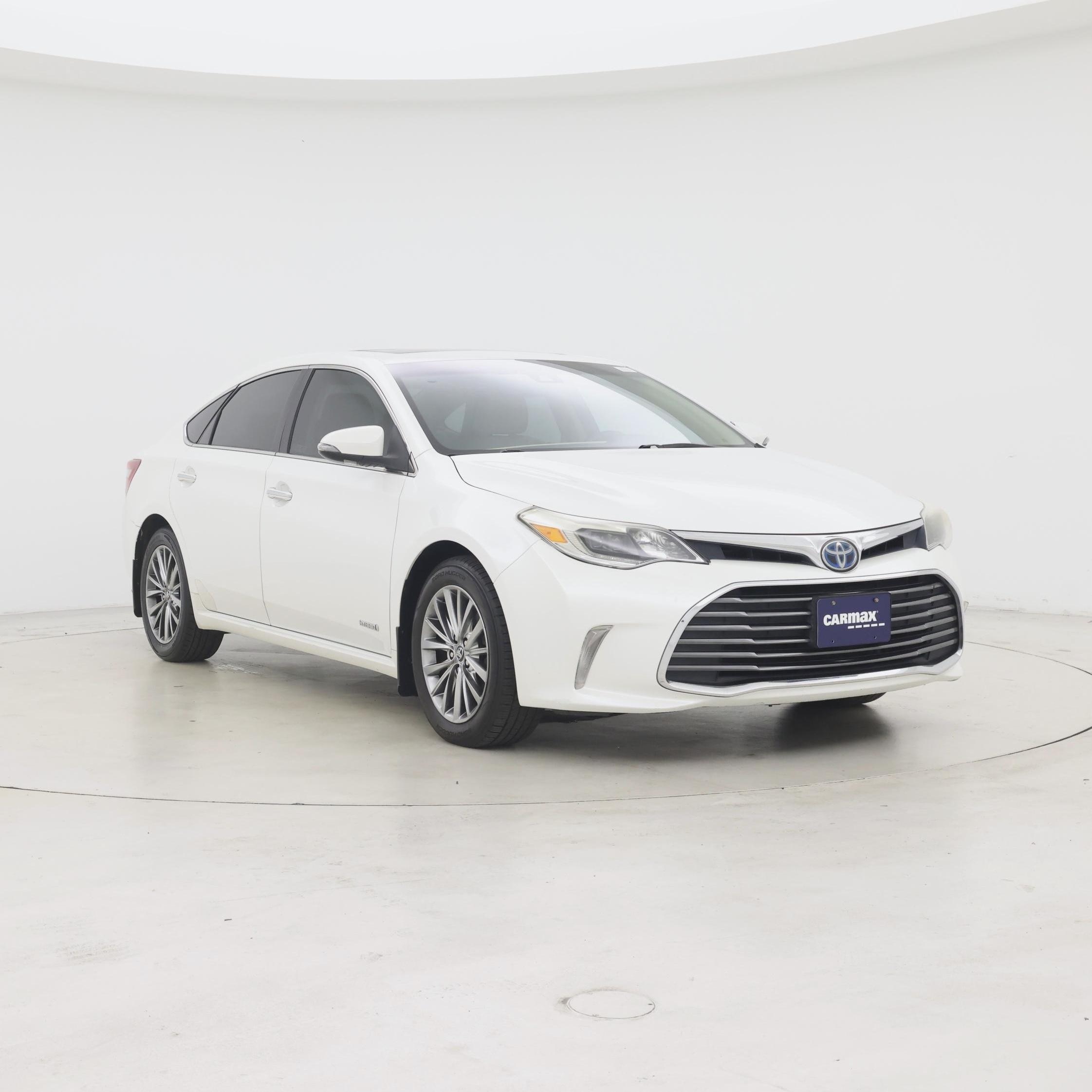 White 2016 Toyota Avalon Hybrid Sedan Front-Wheel Drive Automatic